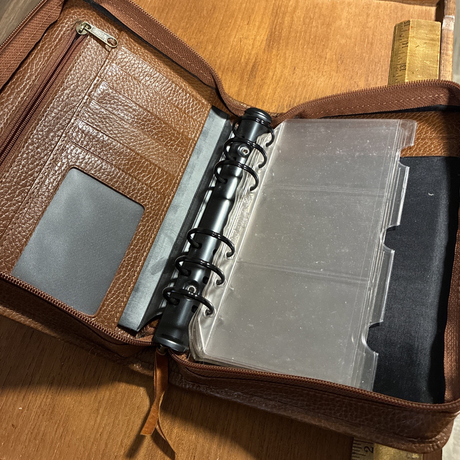 Boulder Ridge Leather Brown Binder Organizer Planner 6 Ring Zip Around Wallet A6