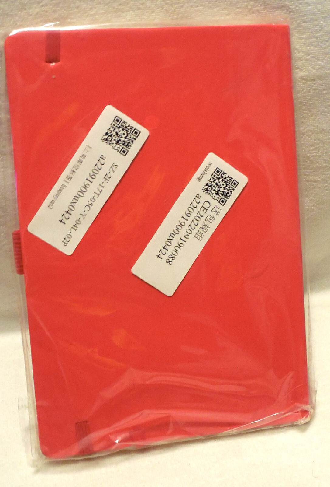 New RED Travel Journal Notebook Lined Blank Elastic Strap Closure & Pen Holder