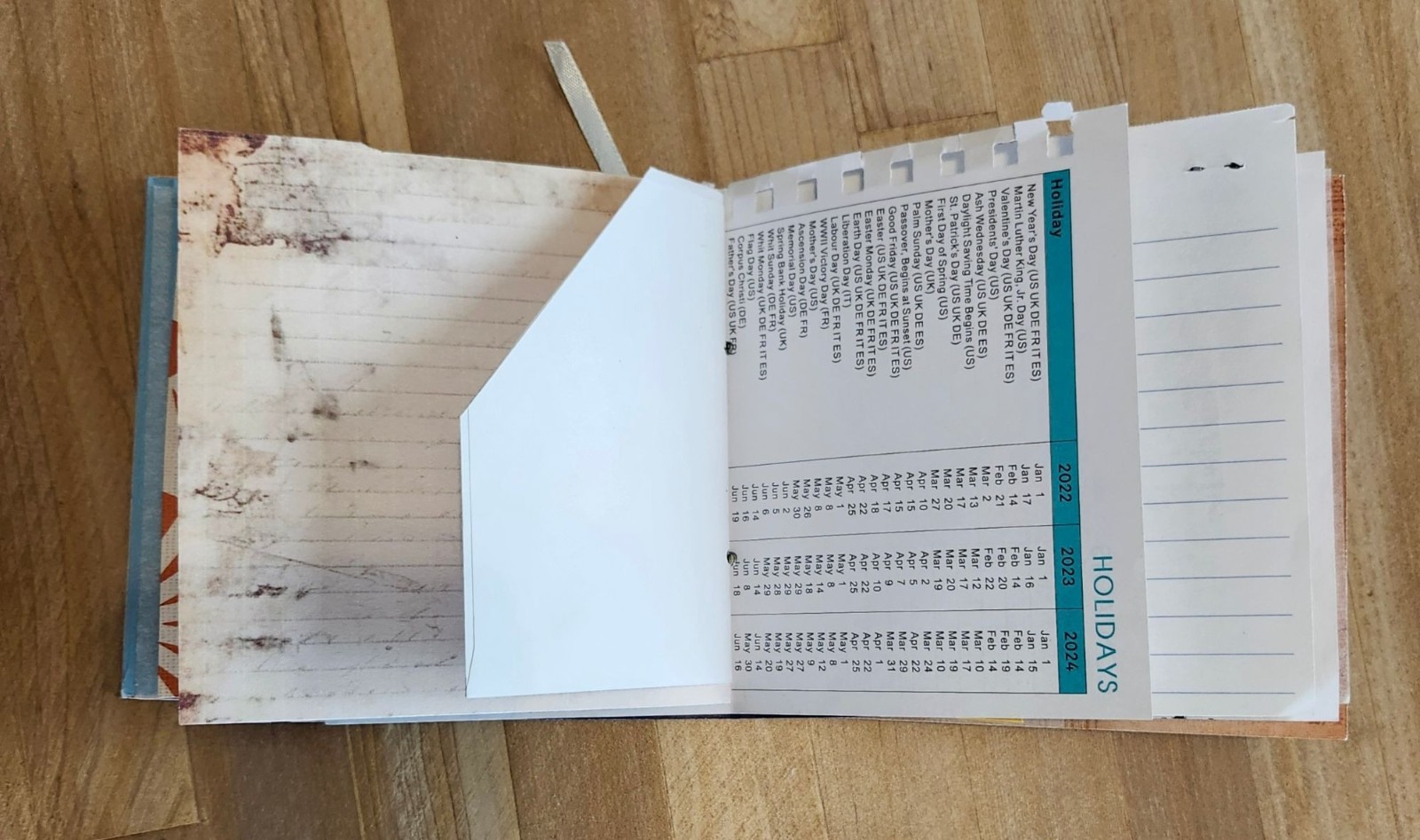 Junk journal Handmade 64 pages Colorful