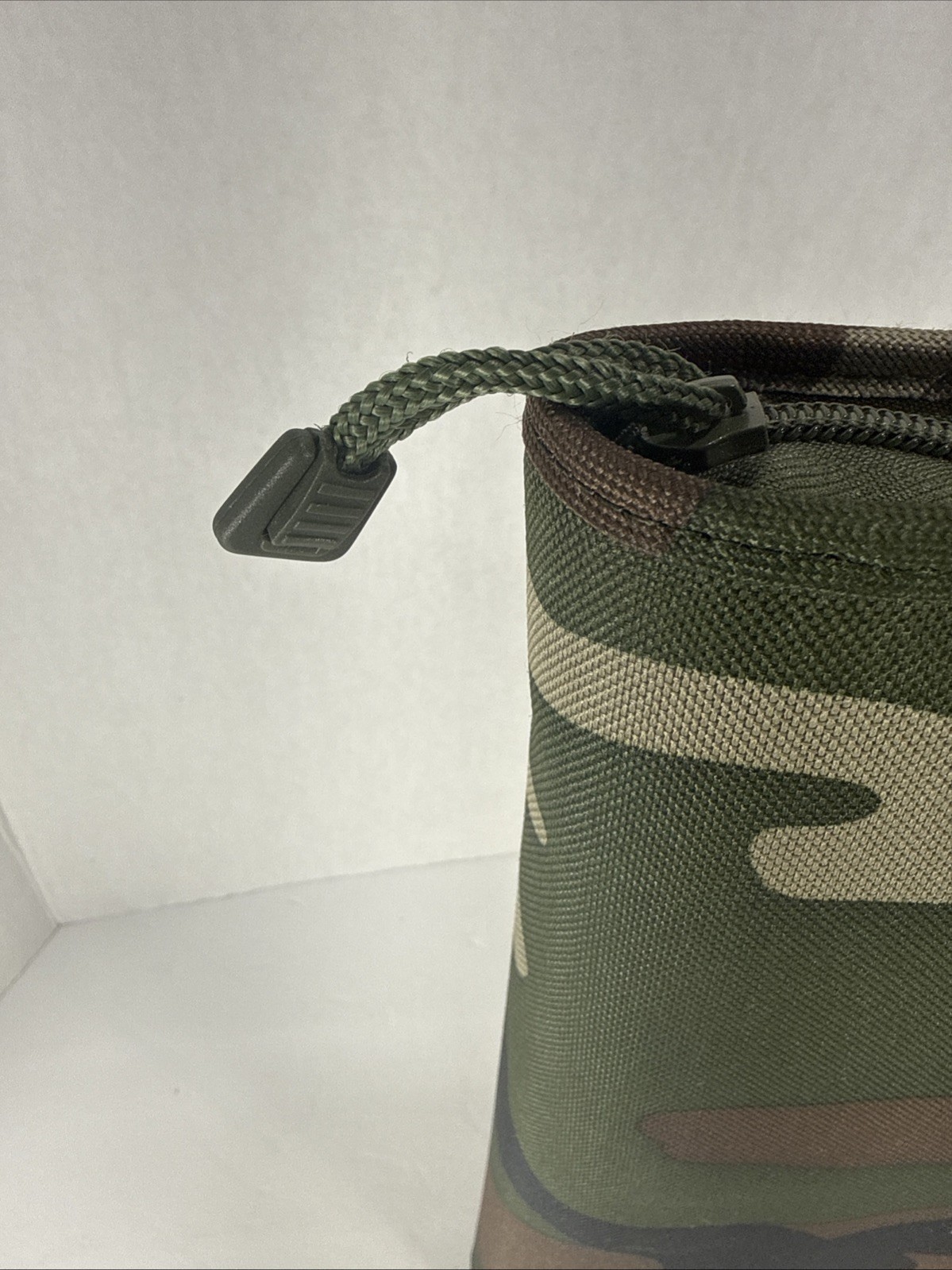 New~Day timer Zippered 3 Ring Camo Military Planner~11.5”x9”x1.5”