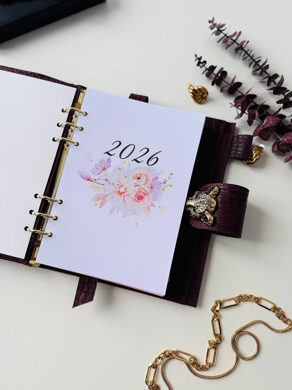 Luxury A5 dated 2026 weekly Leather Planner – Your Ideal Organizer.