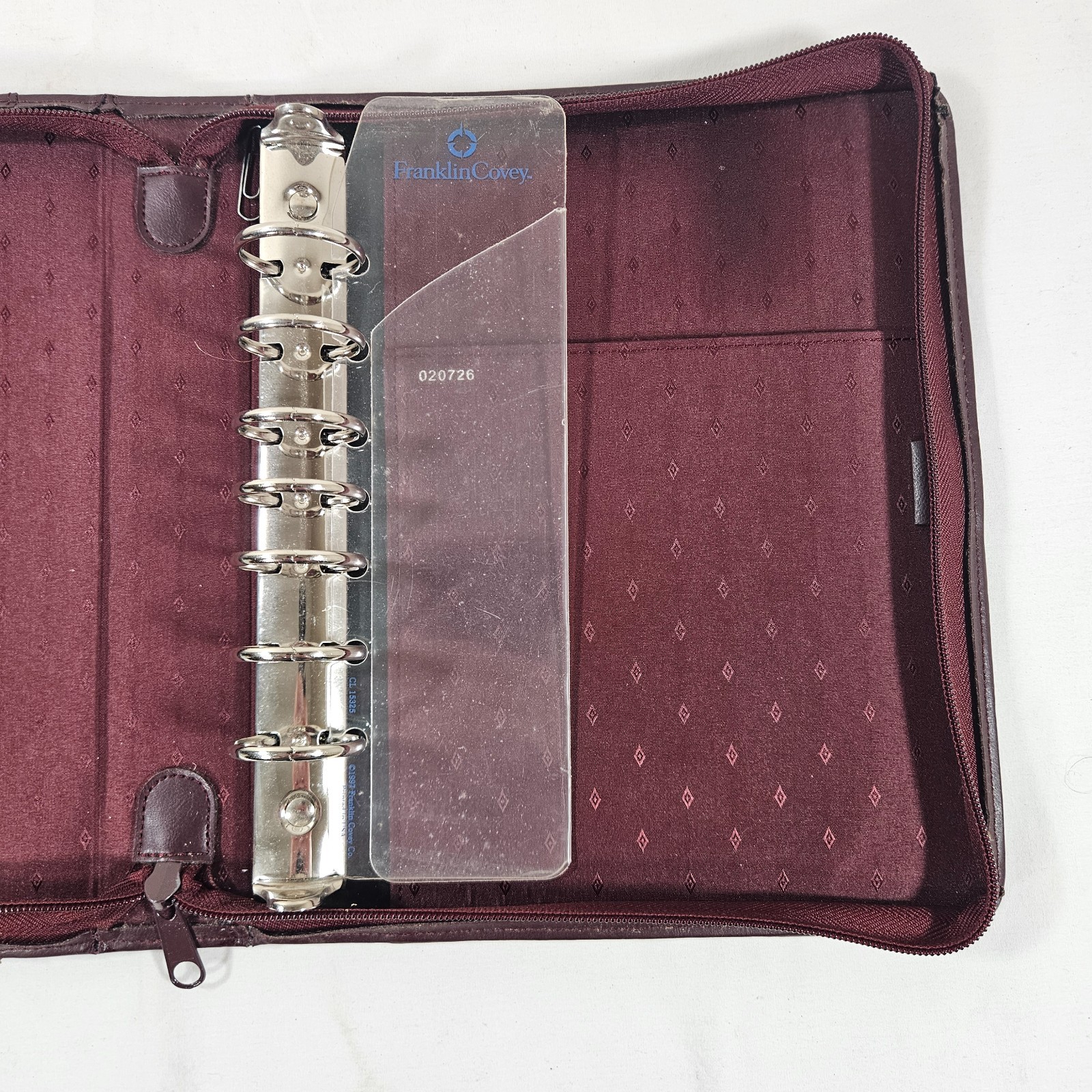 Franklin Covey Original Classic Planner Leather Zip Around Binder 7-Ring Pockets