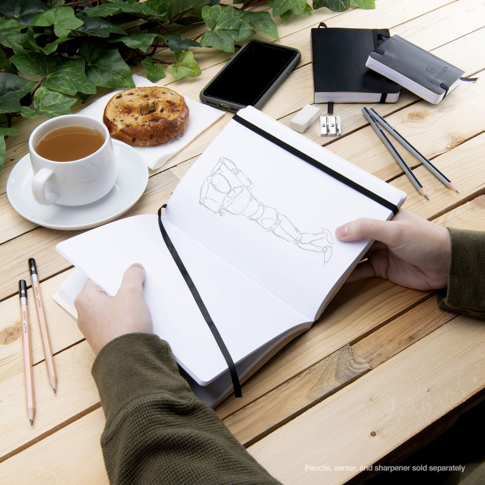 Pentalic 4″ x 6″ Pocket Sketchbook Traveler 4-inch x 6-inch, Black, Black