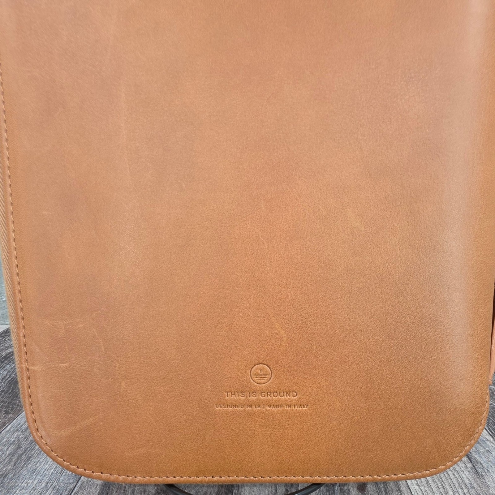 This is Ground TIG Mod Tablet 4 Leather Organizer Zip Around Toffee No Inserts