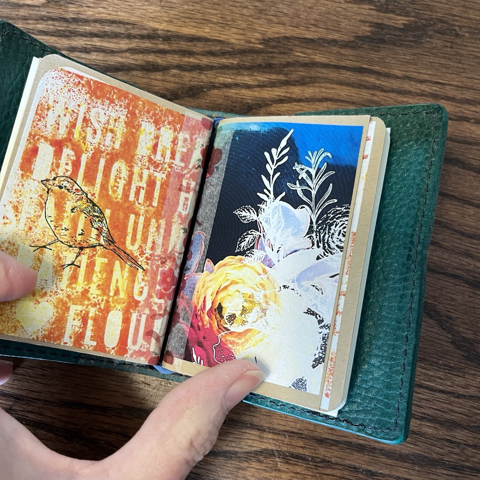 Chic Sparrow Embossed Leather Traveler’s Notebook Pocket Sz Loop Journal Inserts