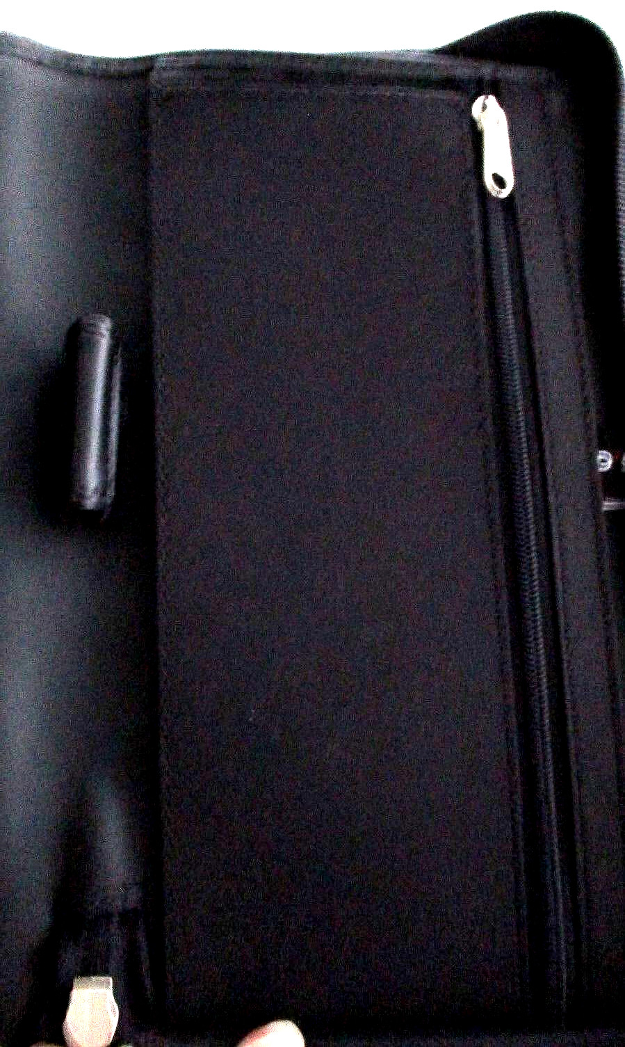 NEW BOX Black LEEDS Genuine Leather ZIP-AROUND WALLET ORGANIZER Logo Embossed