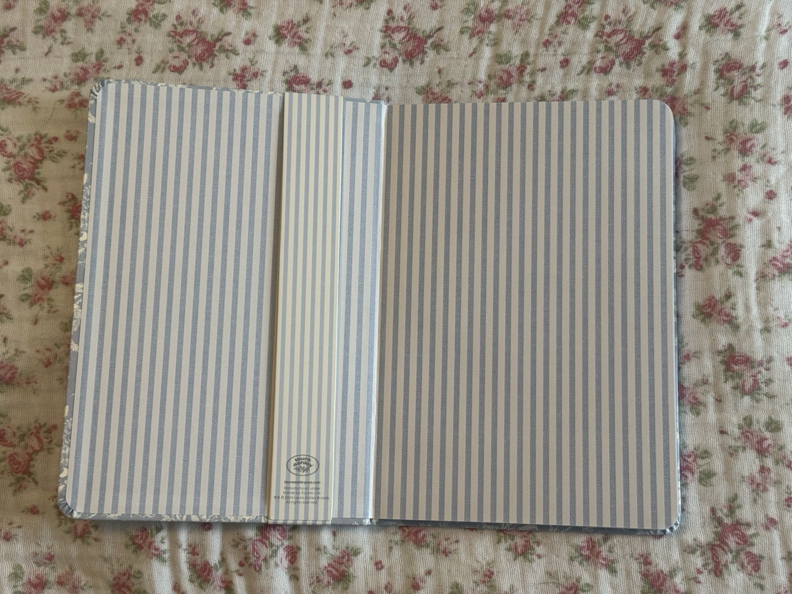 NWT Laura Ashley 18 Month Weekly Planner Blue Floral Toile