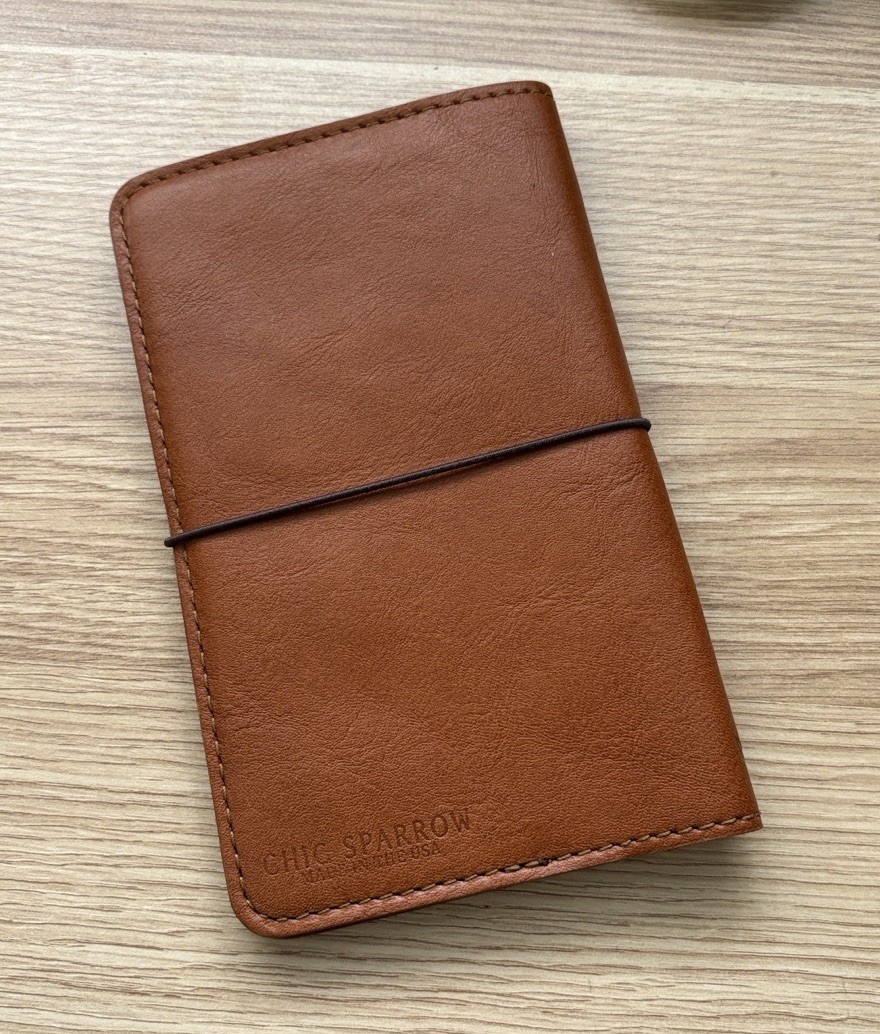 Chic Sparrow Leather B6 Slim Artist Folio Cover
