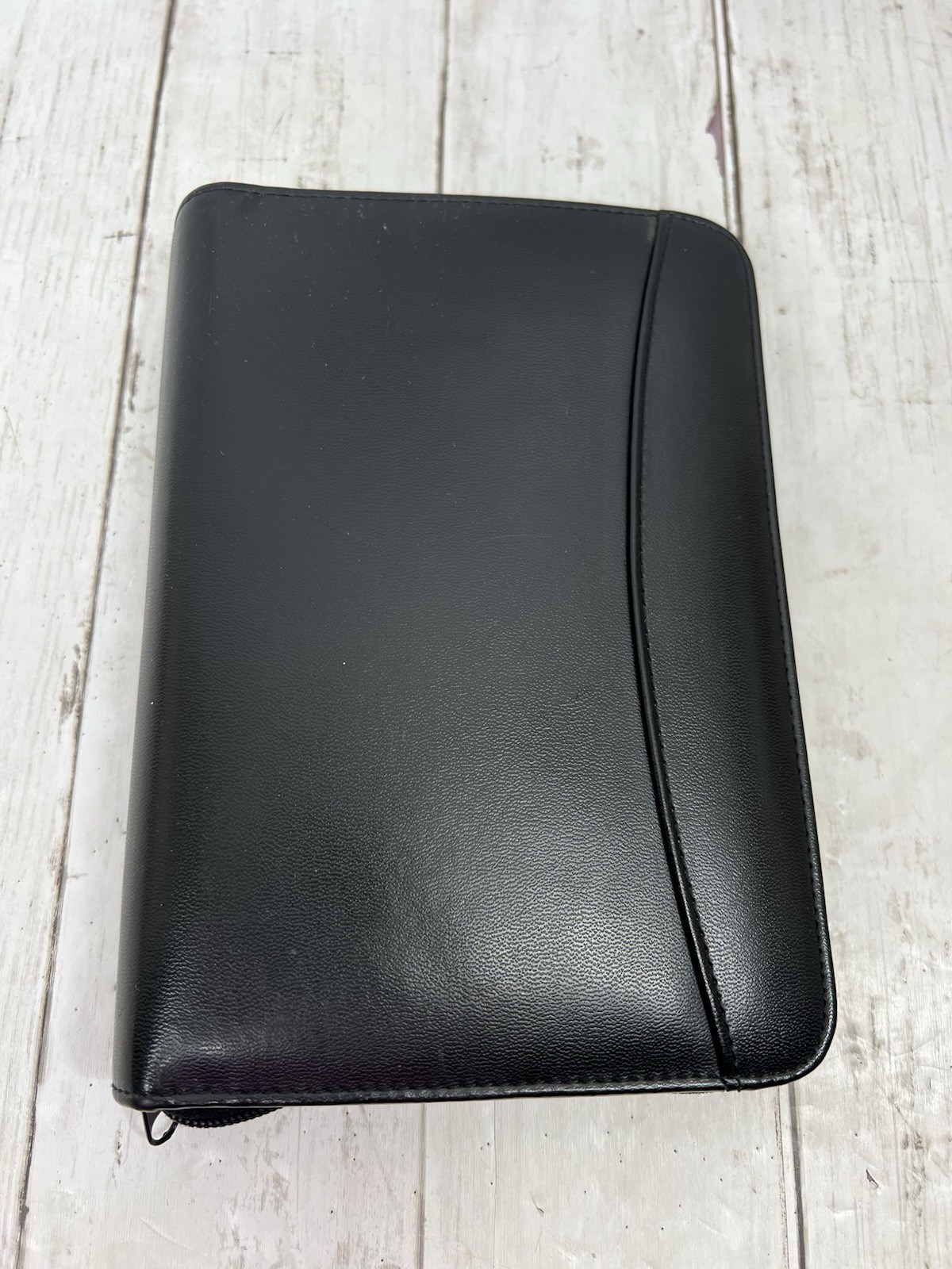 DayRunner 5×7 Spiral Planner Black Personal Organizer 2260-32 + Extra Notes
