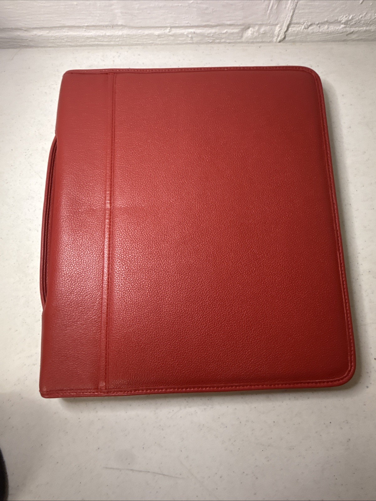 Levenger 12″ x 13.5″ Red Leather Zip Around Folio Portfolio Padded Handle