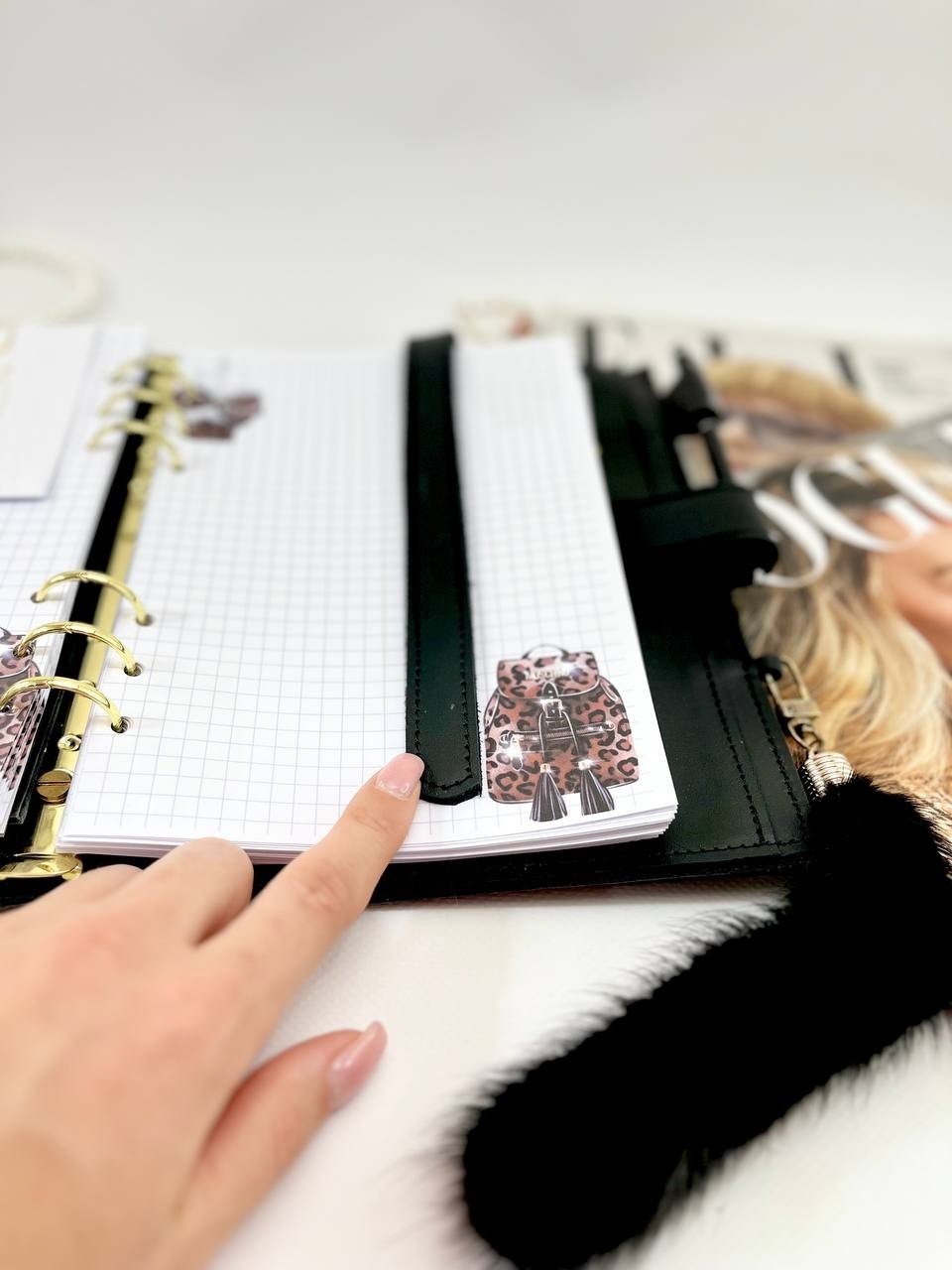 Midnight Luxe: Black & Gold A5 Leather Binder. Cat leather planner A5. Gift A5.
