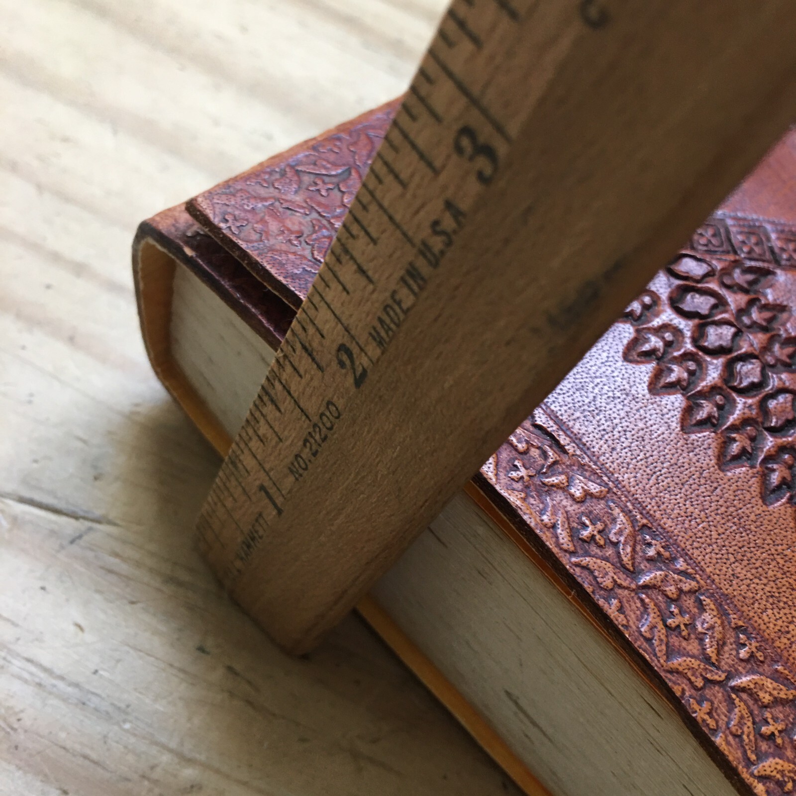 Vintage Embossed Handmade Leather Cover Note Writing Journal 5″W x 5″L x1 3/4″H