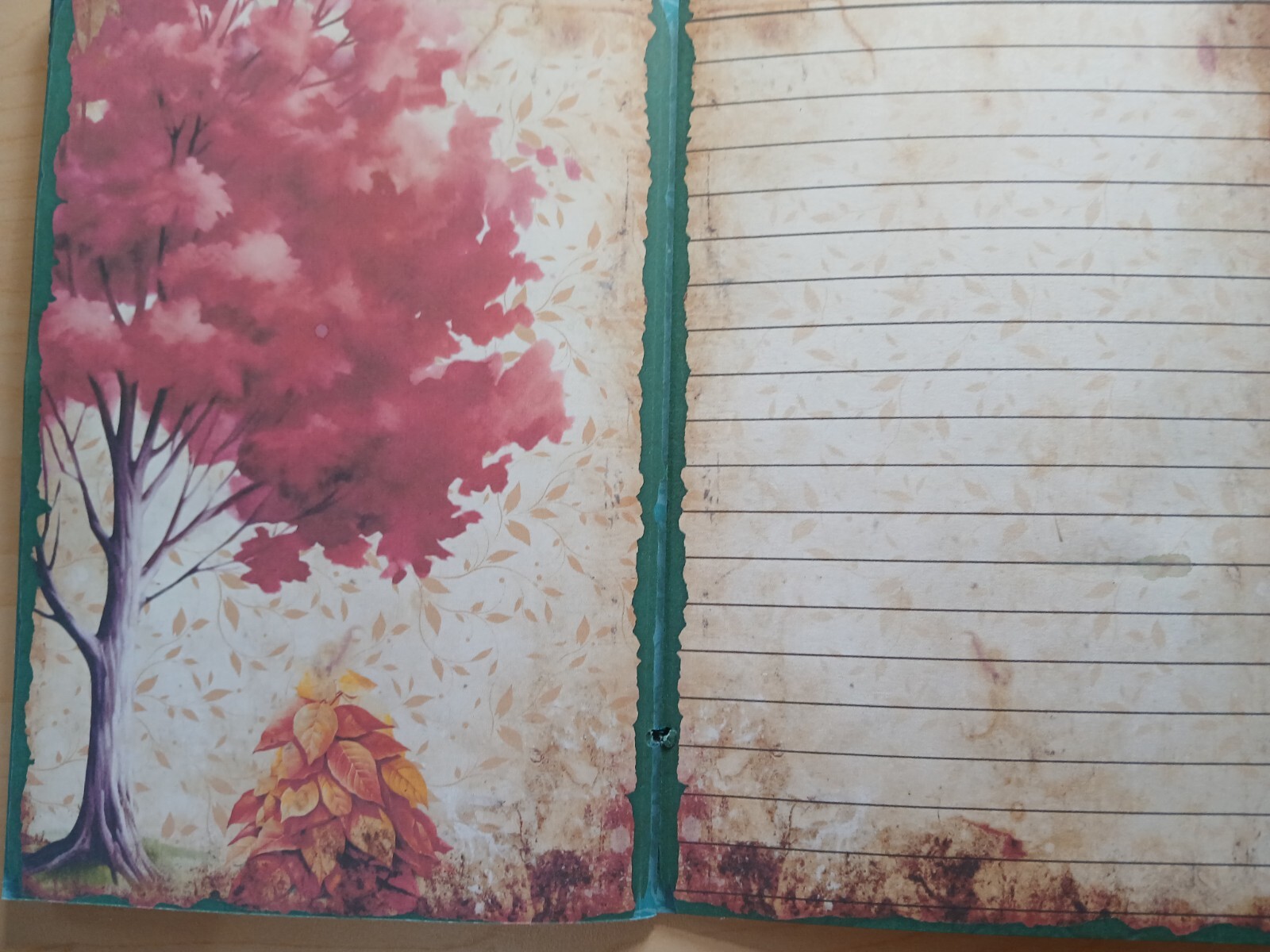 Junk Journal Booklet “AUTUMN BREEZE” Fall Colors LG 8.5″x5.5″ 40pgs × Ephemera