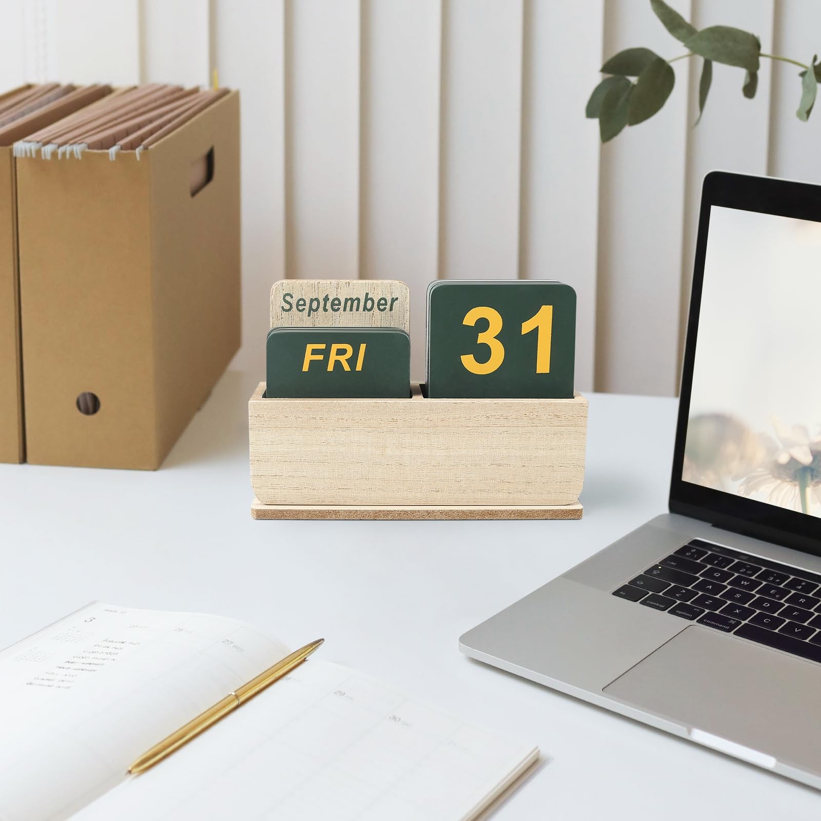 DEERINE Wooden Block Perpetual Calendar for Desk, Daily Desktop Wood Grain