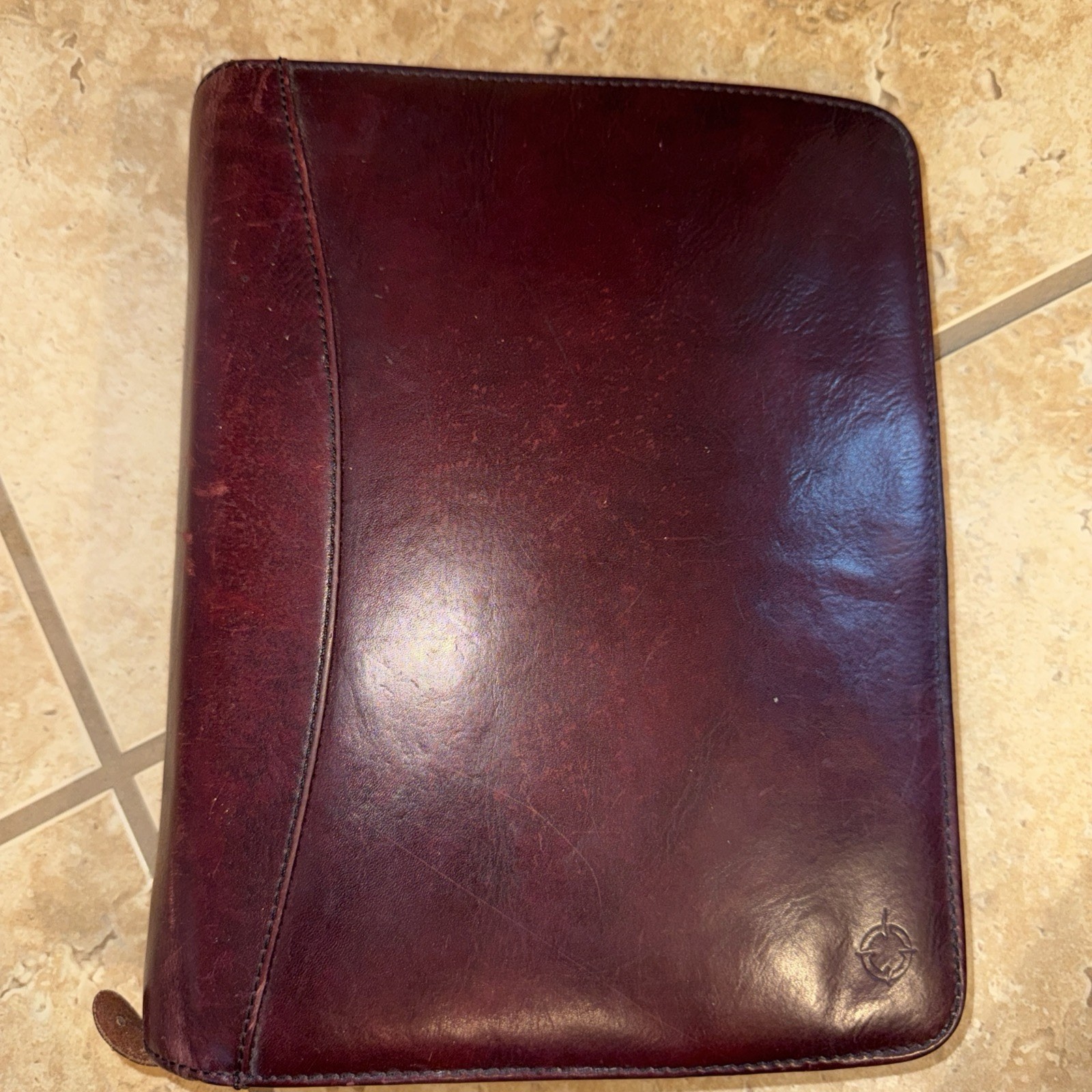 Franklin Covey Classic Burgundy Leather 7 Ring Binder Zipper Close