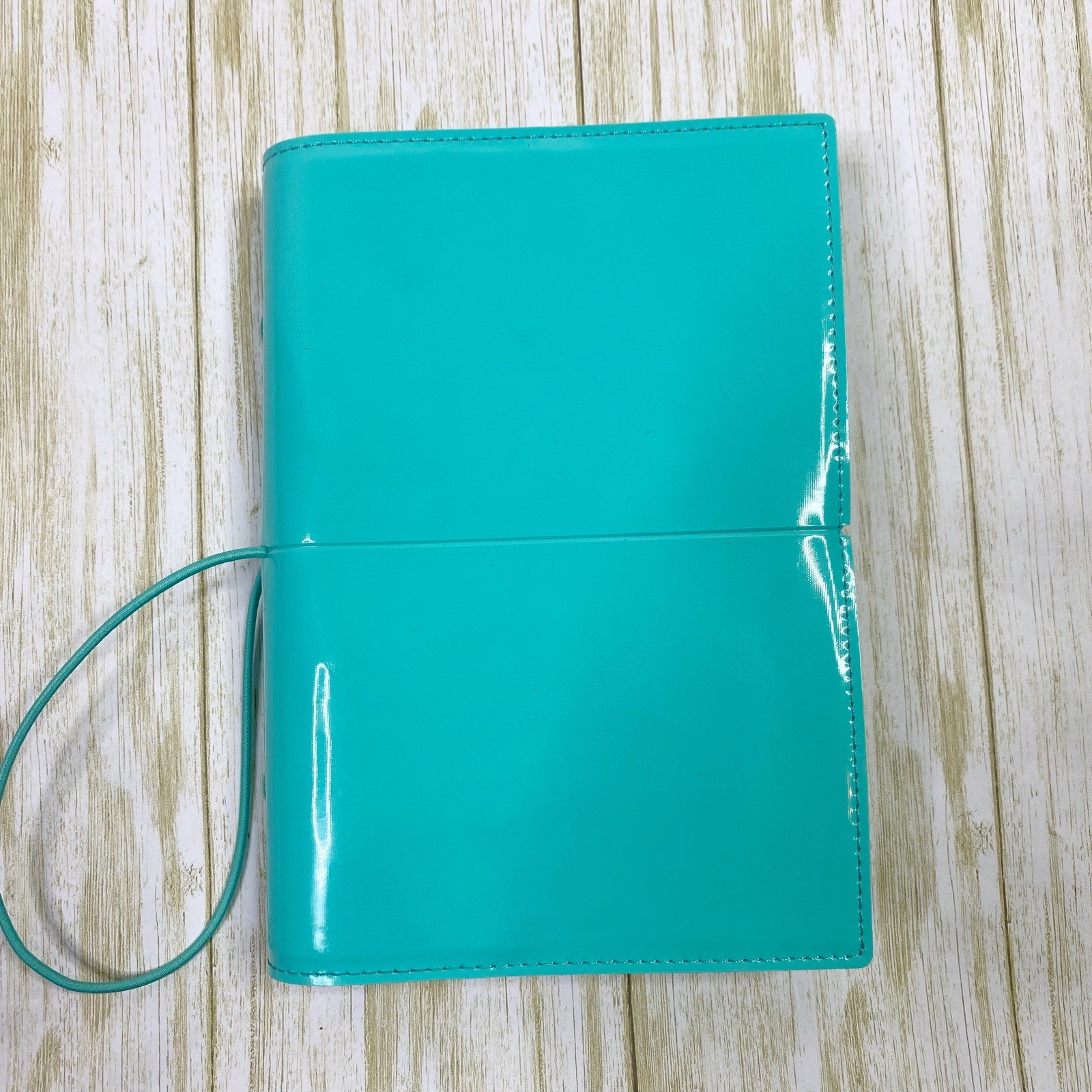 The Filofax Domino Patent Leather Organizer – A5 Turquoise – 022515