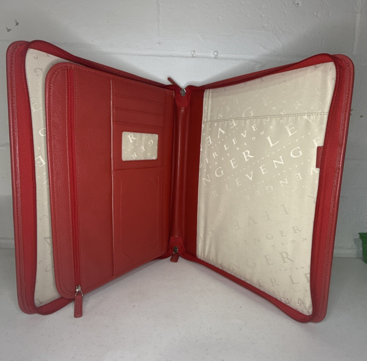 Levenger 12″ x 13.5″ Red Leather Zip Around Folio Portfolio Padded Handle