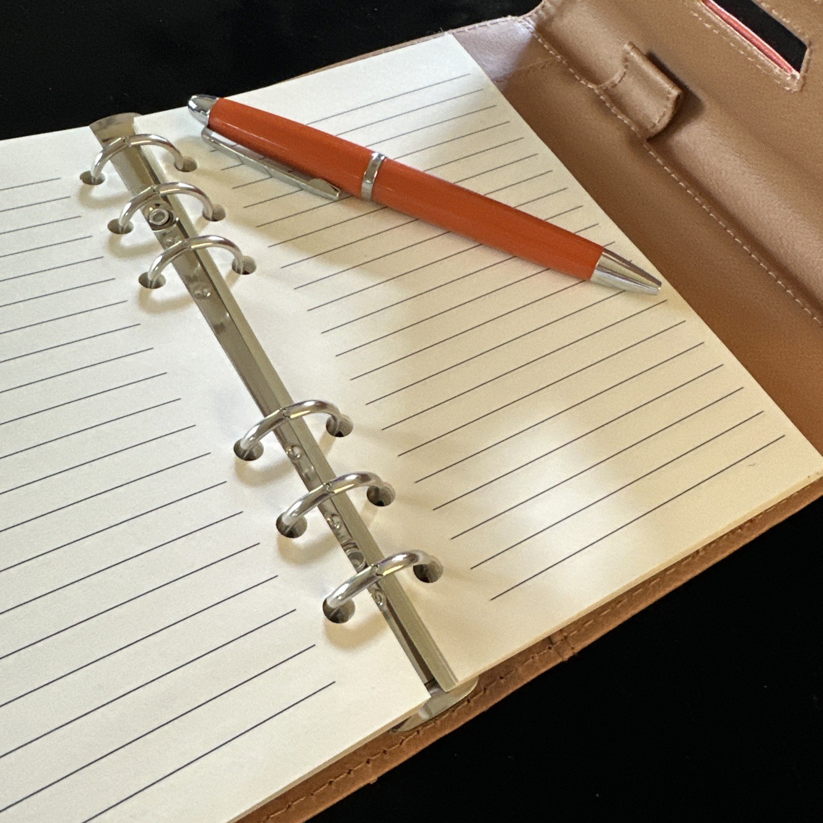 VTG Orange Pocket Planner Organizer 6 Ring Binder Faux Leather Pen Wallet Style