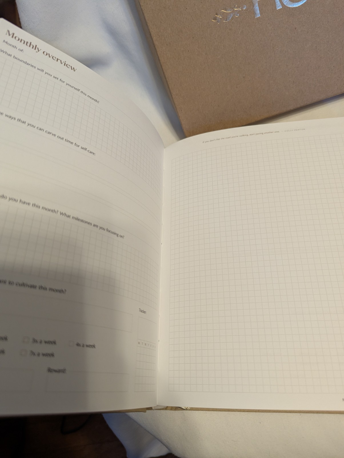 Hemlock & Oak weekly planner, new in box