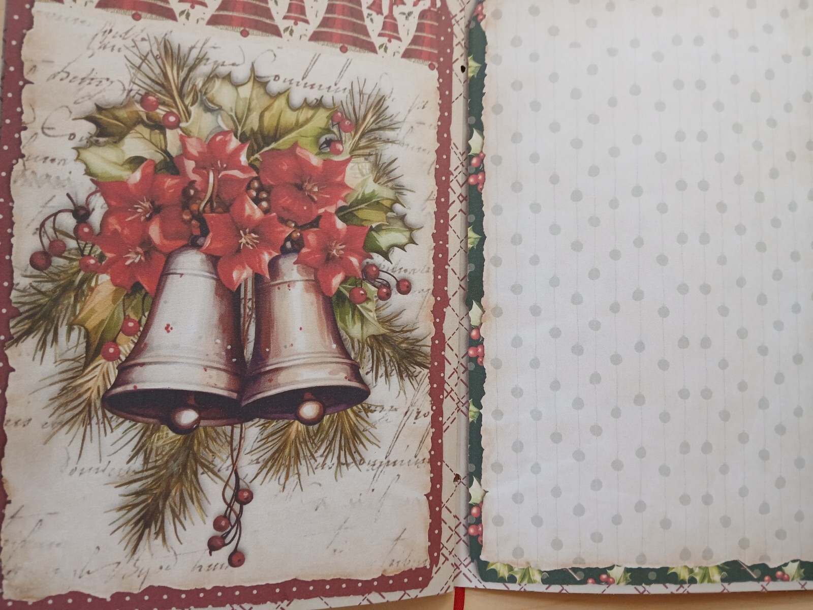 Junk Journal Blank Booklet “HOLLY JOLLY CHRISTMAS ” Lg 8.5″x5.5″ 40pgs