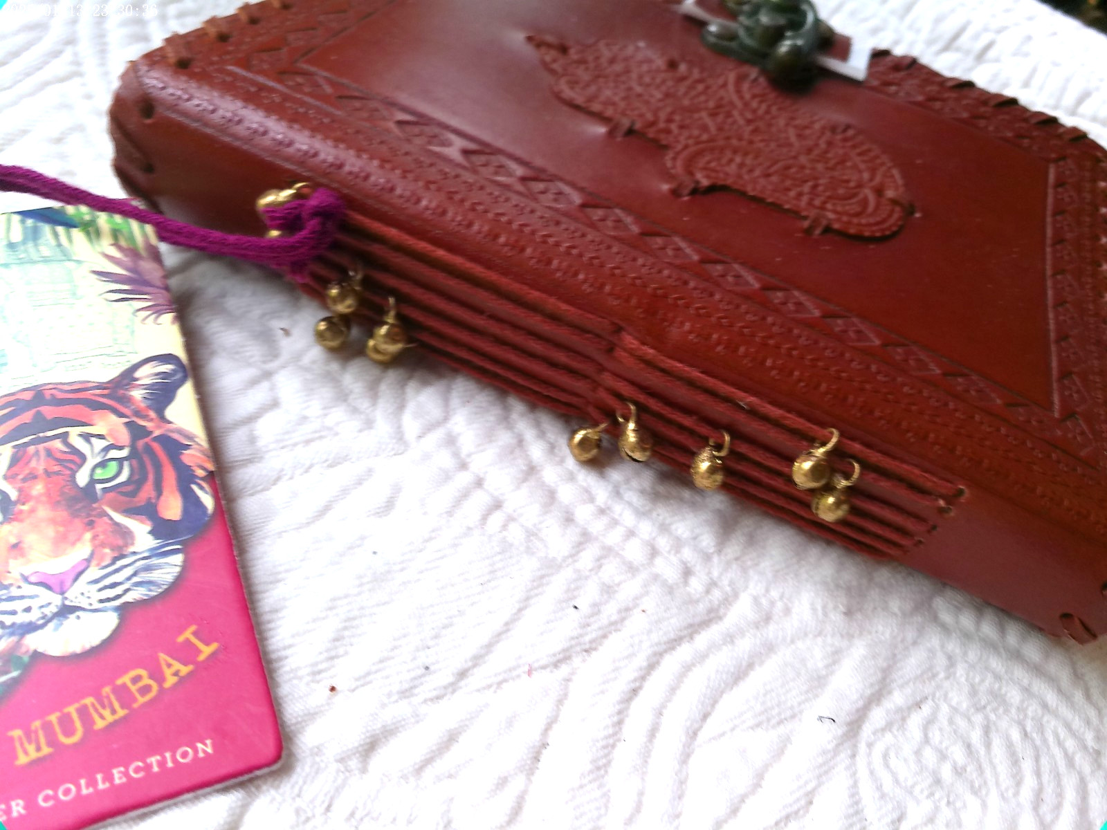 JEWEL OF MUMBAI HANDMADE LEATHER JOURNAL ORNATE METAL LATCH 144 LINED PAGES D