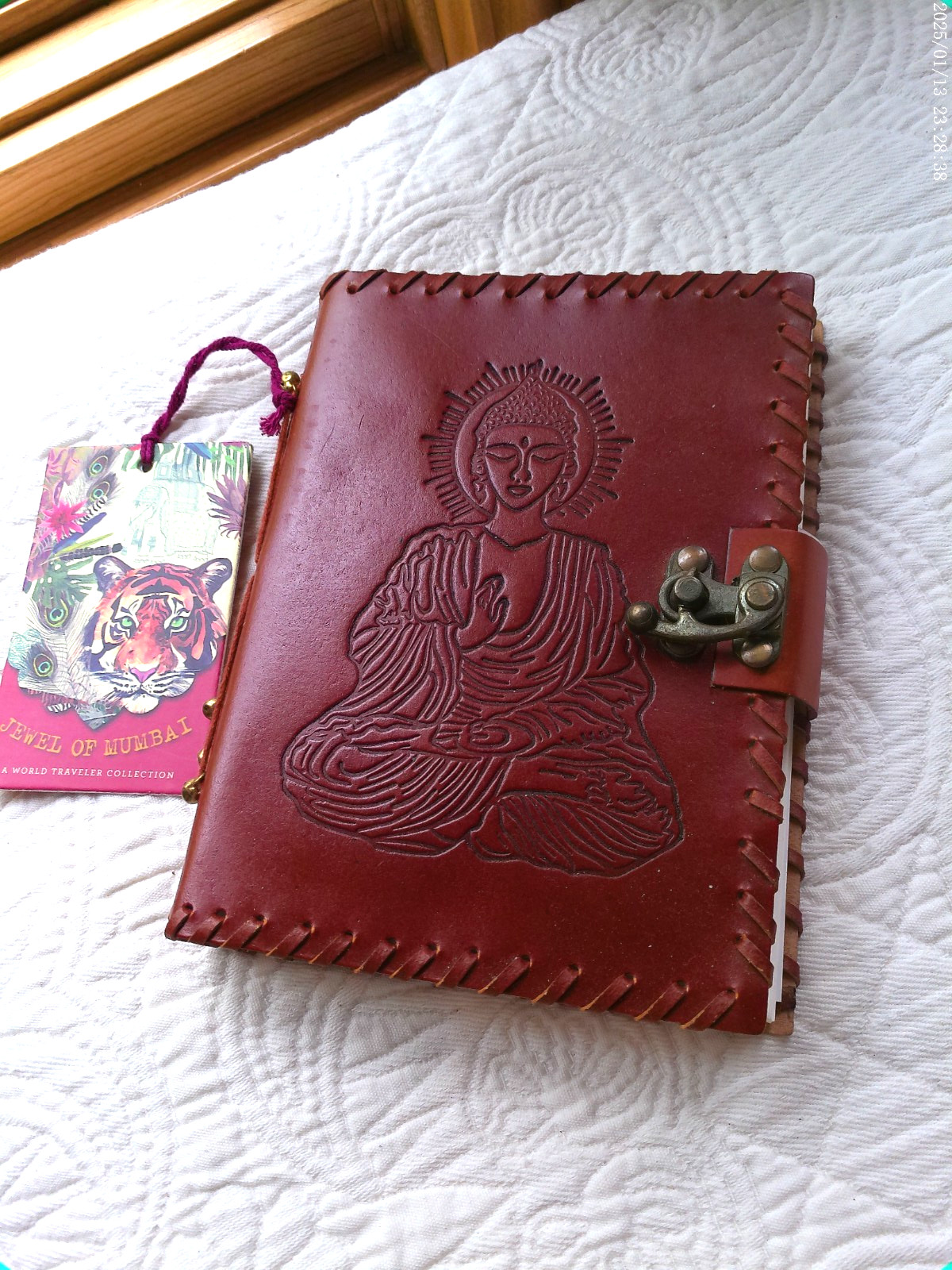 JEWEL OF MUMBAI HANDMADE LEATHER JOURNAL KRISHNA METAL LATCH 144 LINED PAGES C
