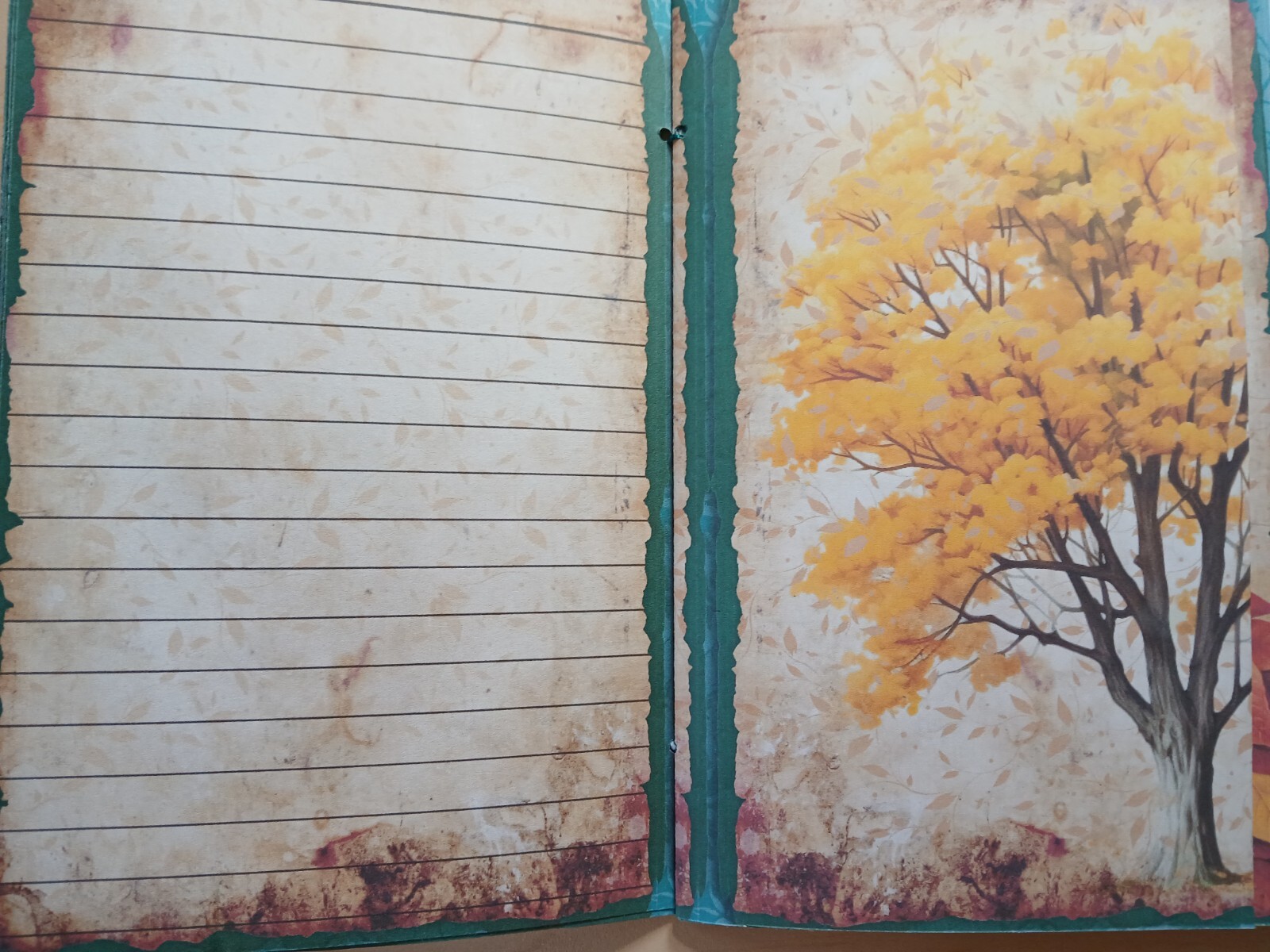 Junk Journal Booklet “AUTUMN BREEZE” Fall Colors LG 8.5″x5.5″ 40pgs × Ephemera