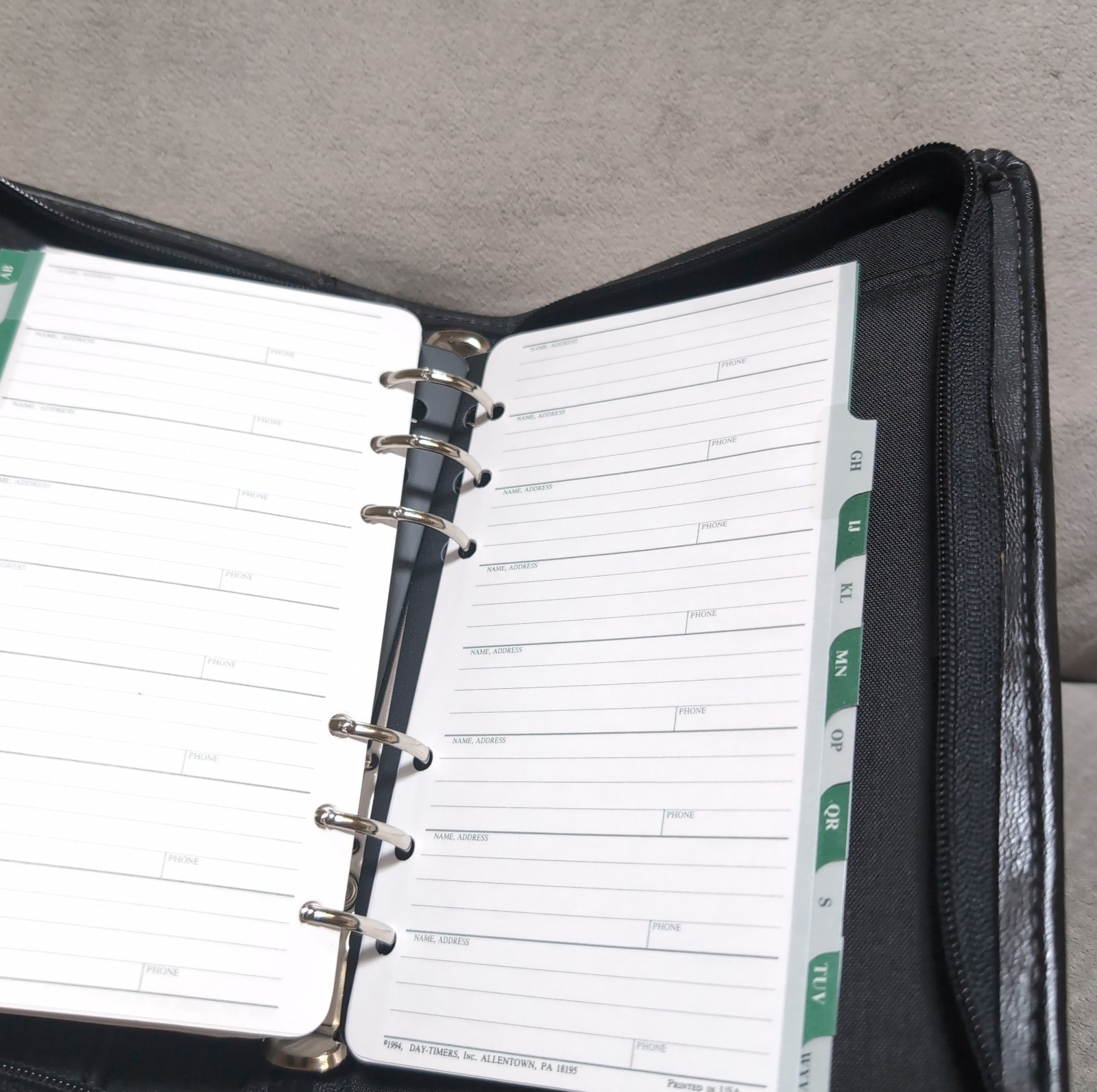 Day Timer Binder Black Leather 7 Ring 1″ Zip Up VTG 90s