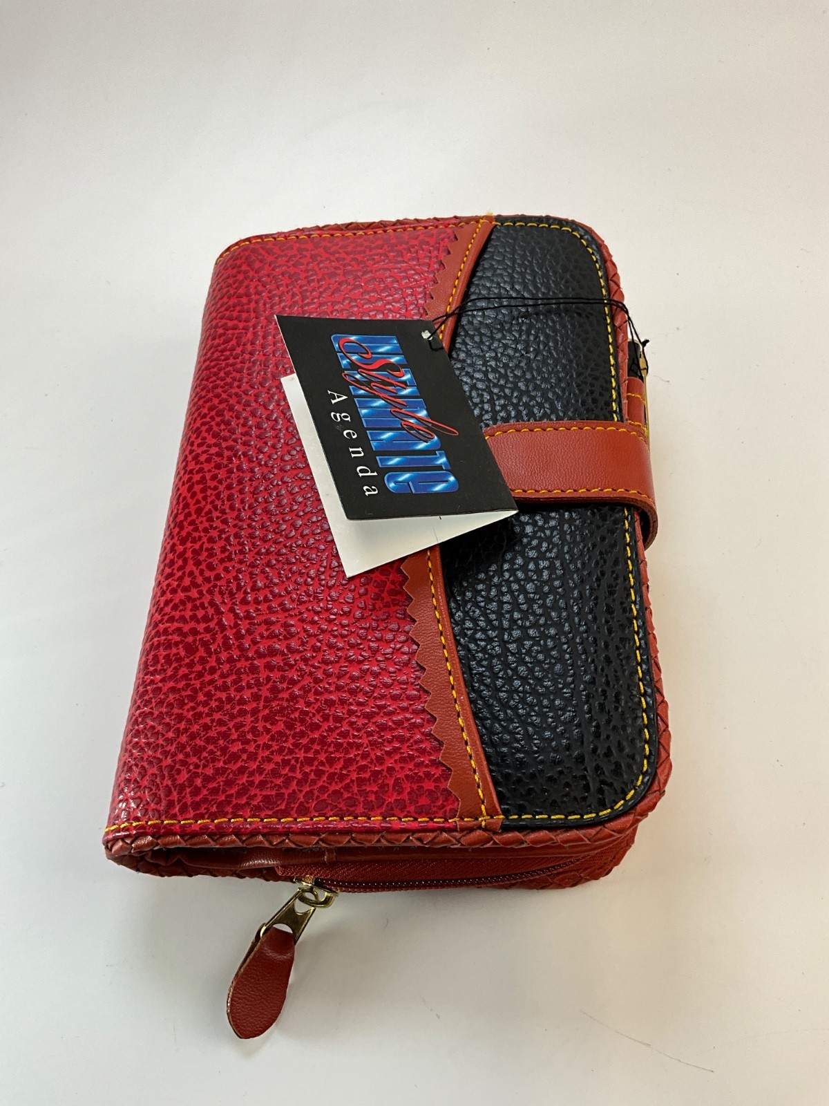 Vintage Ultimate Style Red Leather Agenda 6 Ring NOS
