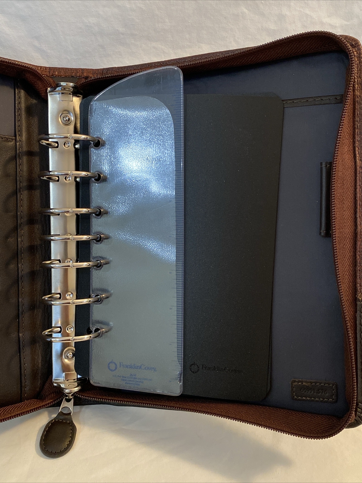 Franklin Covey LOGAN LEATHER OPEN BINDER 8.5”x 11” Chocolate Espresso NO BOX NEW