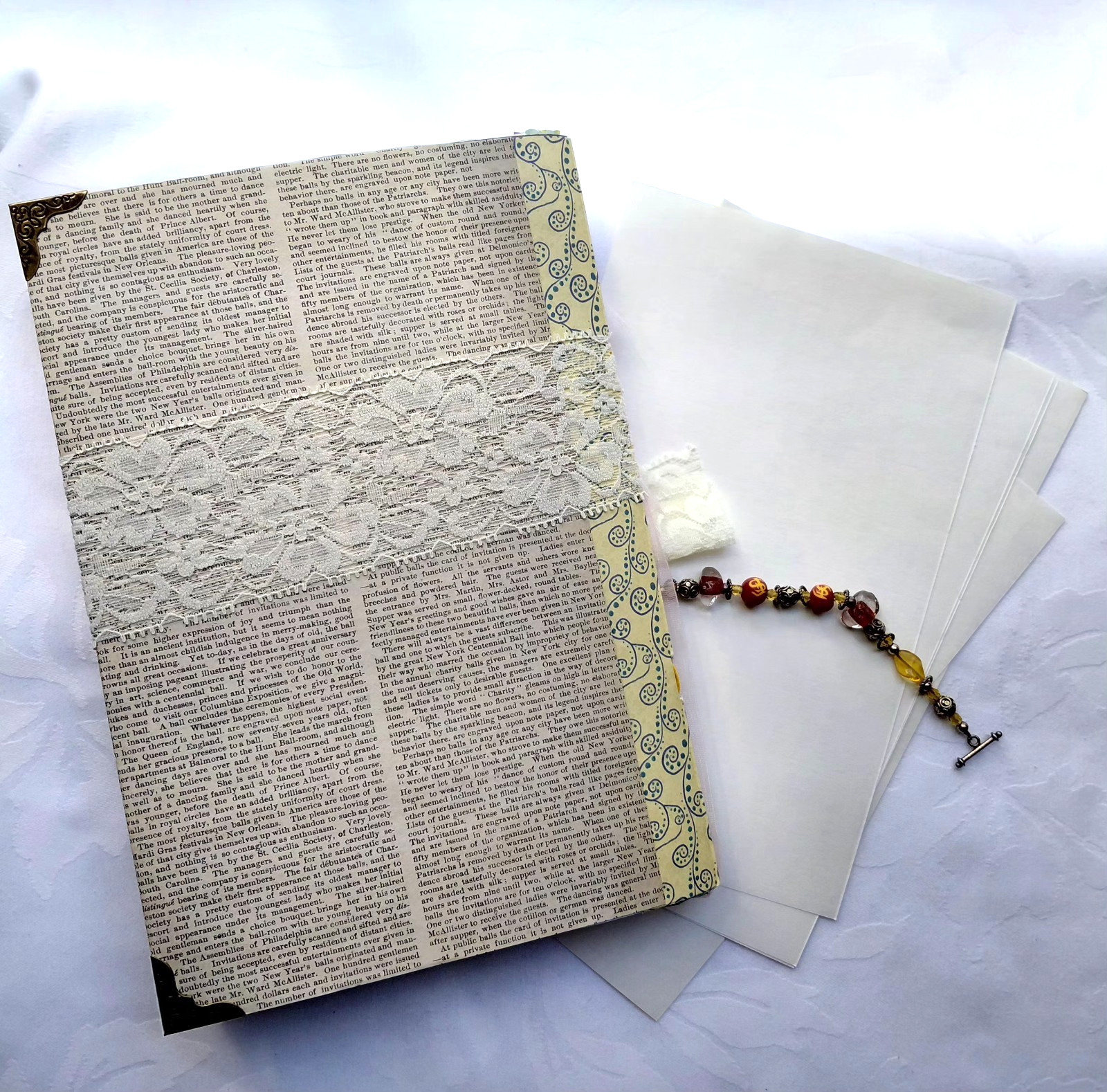 Vintage Theme Naked Journal 32 pages for Memories, Travel Log or Mementos (qs)