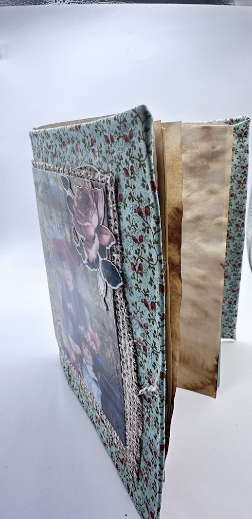 Junk Journal Flowers And Lace 9×6 Inches With Coffee Dyed Paper