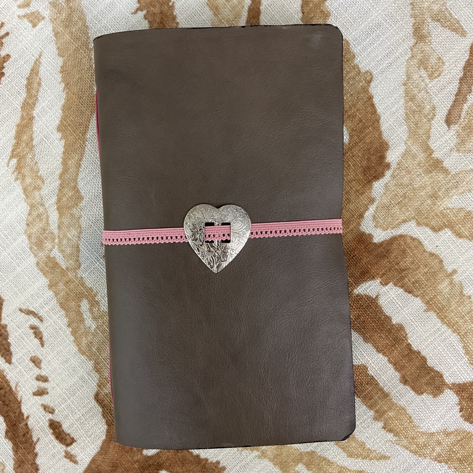 Handmade Gray Leather Travel Journal – Mixed Media Paper – 5 x 8 inch