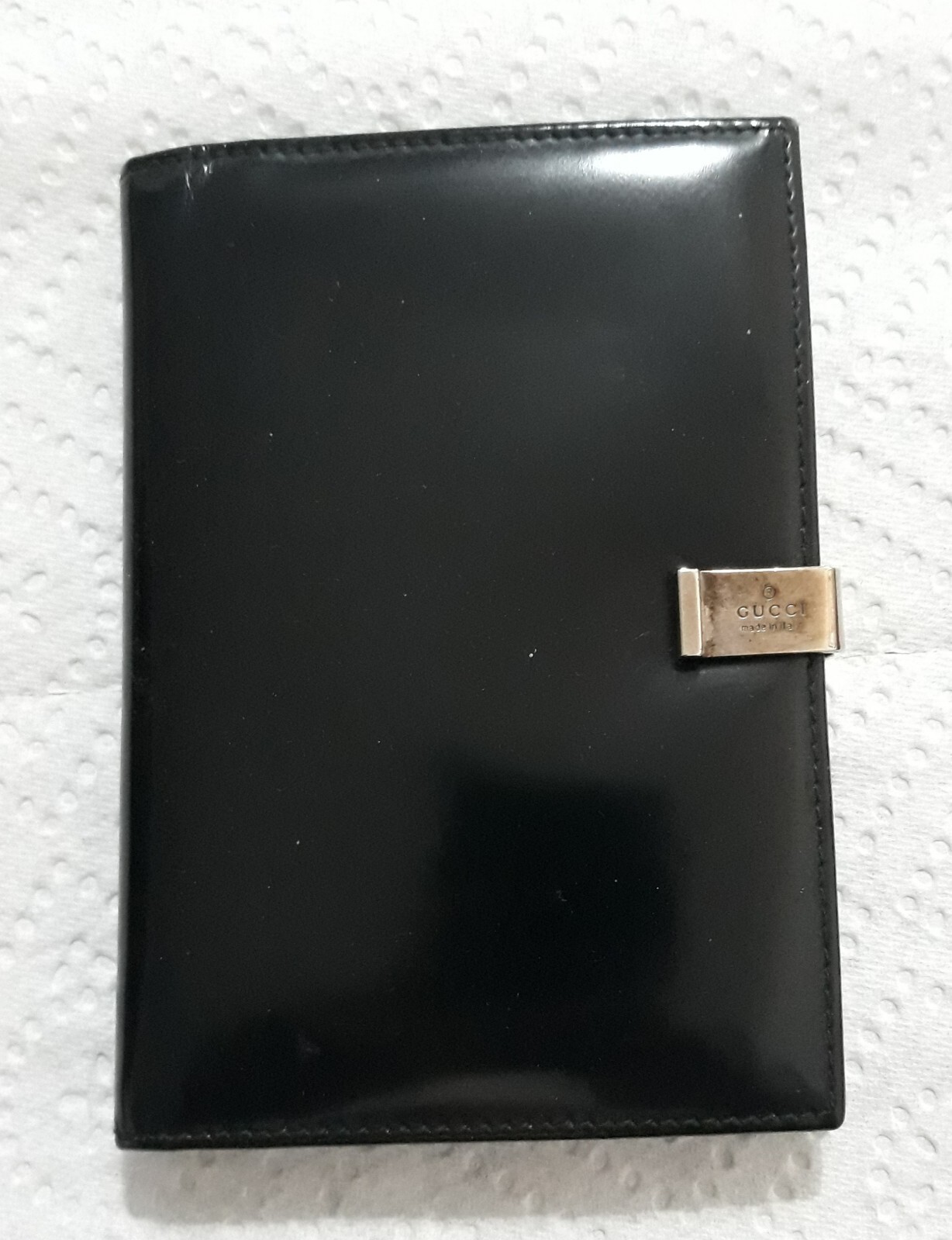 GUCCI VINTAGE LEATHER AGENDA. MADE IN ITALY. W/ORIGINAL FACTORY INFO & PEN.