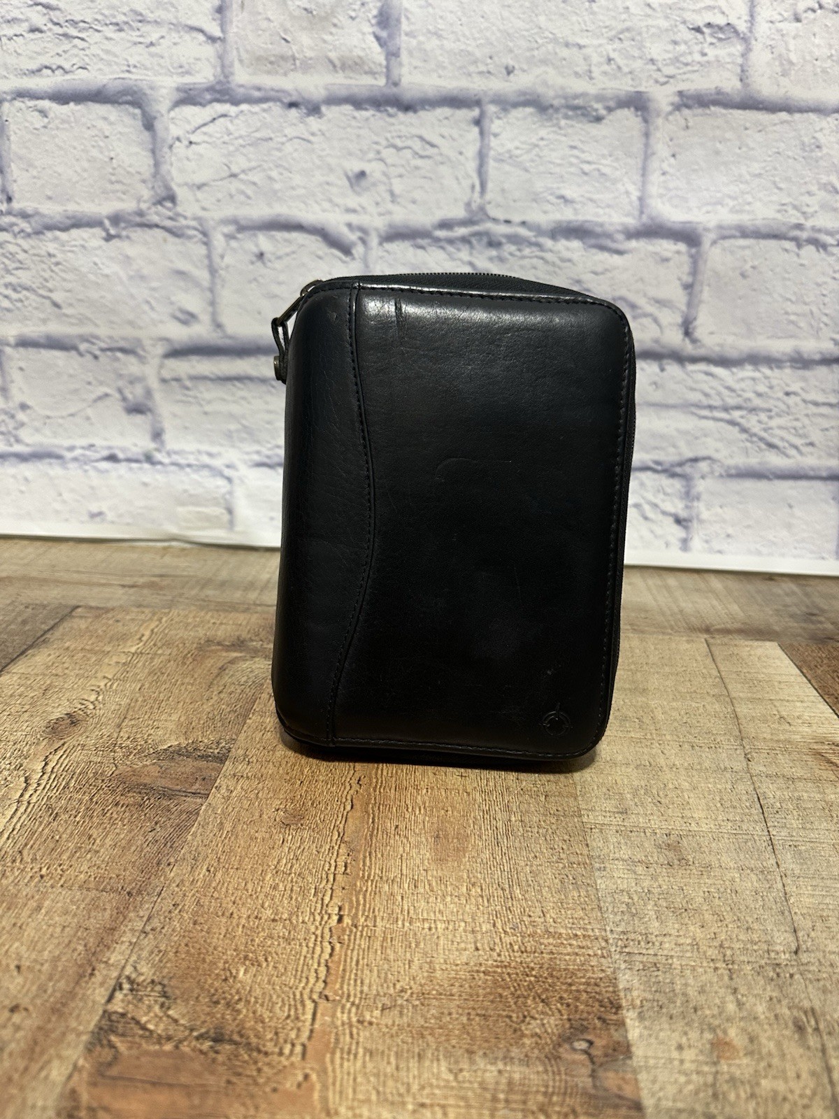 Franklin Covey Vintage 1996 Black Leather Zip Around Planner Organizer Compact