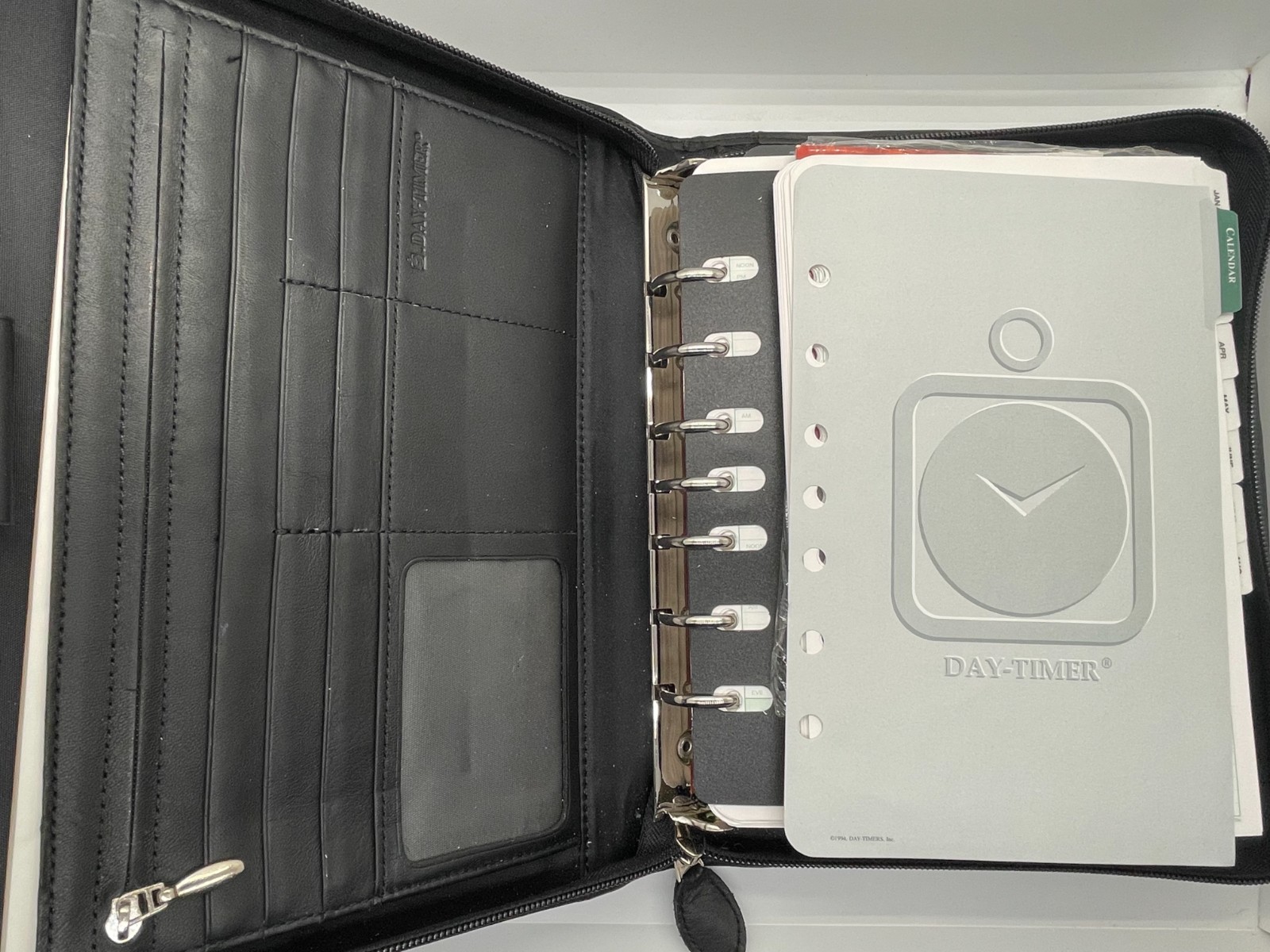 Leather Portfolio Daytimer Vintage Black Folder Folio Clean 10.5″ x 7.5″ + Paper