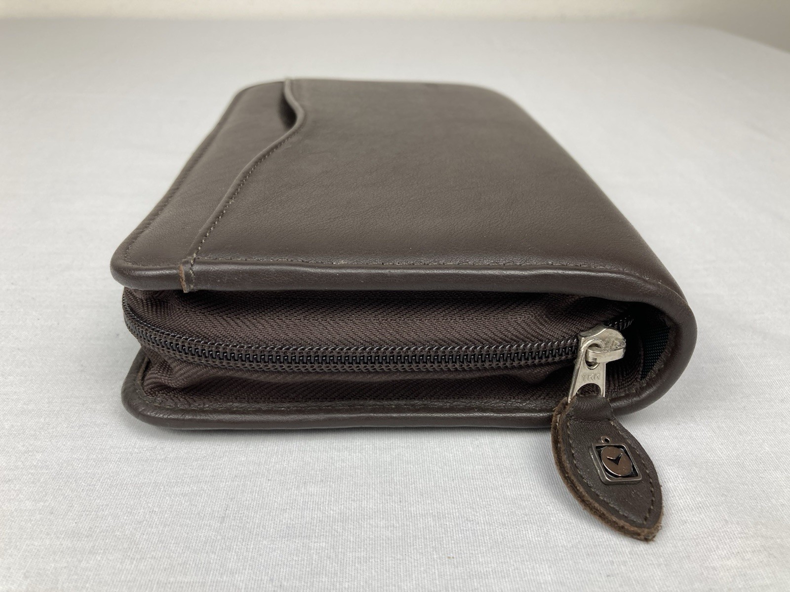 VTG DAY-TIMER BROWN LEATHER 6 RING PLANNER ORGANIZER 8” X 5.5” FRONT POCKET VGC!