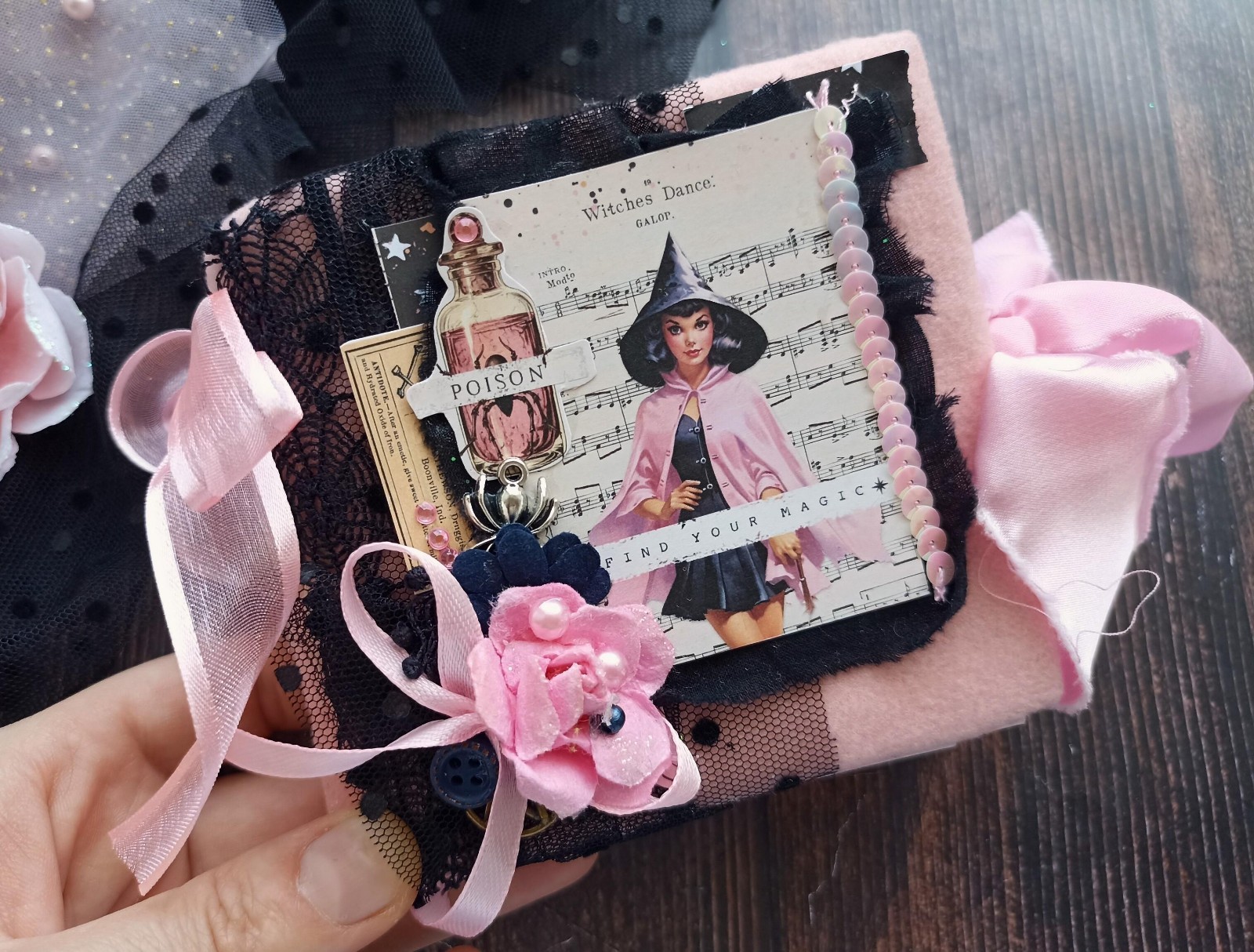 Small gothic witch junk journal handmade blank Pink Halloween 4x4in 200 pgs