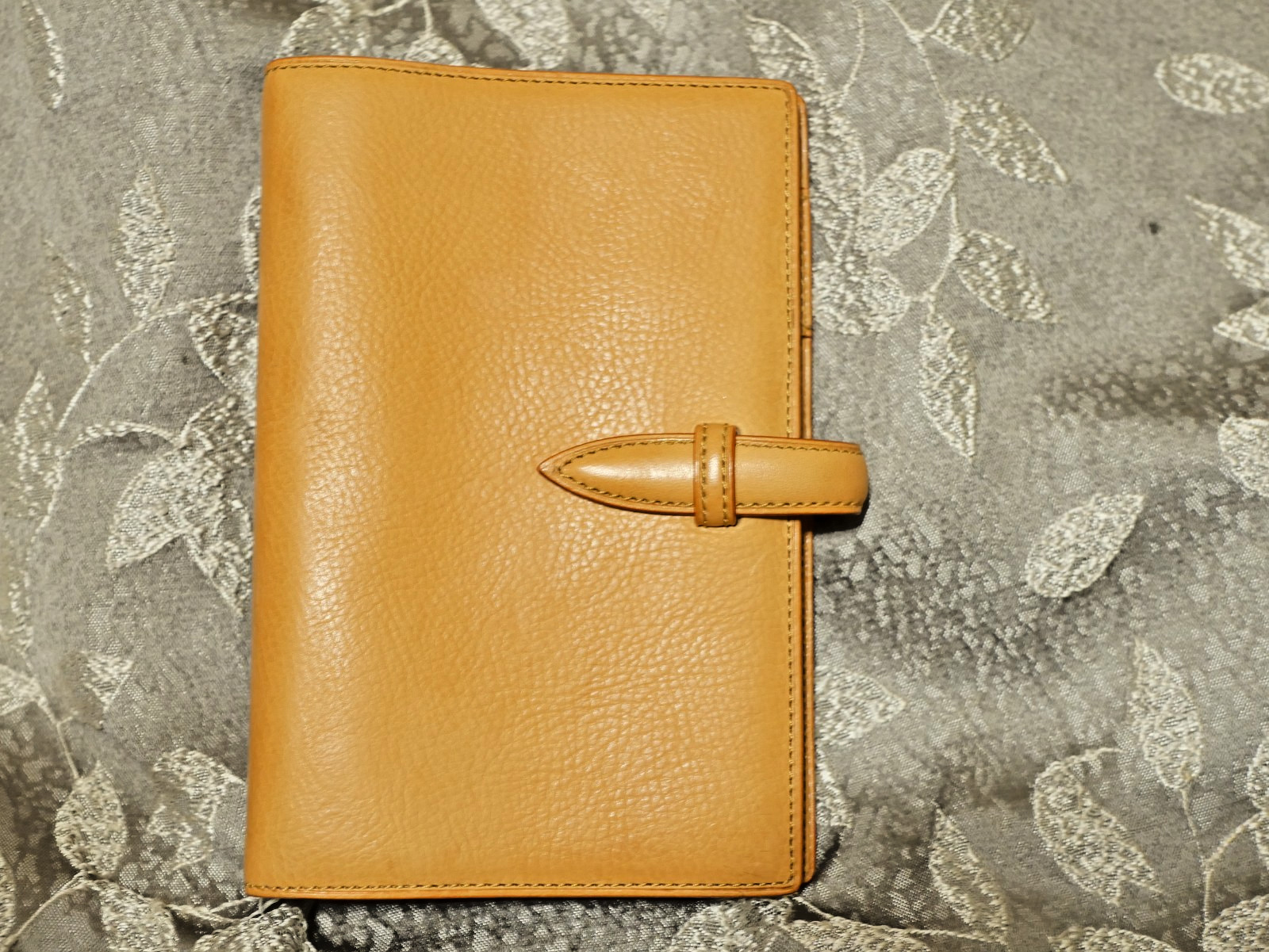 Brelio Minerva System Notebook Organizer Bible size, leather rings planner.