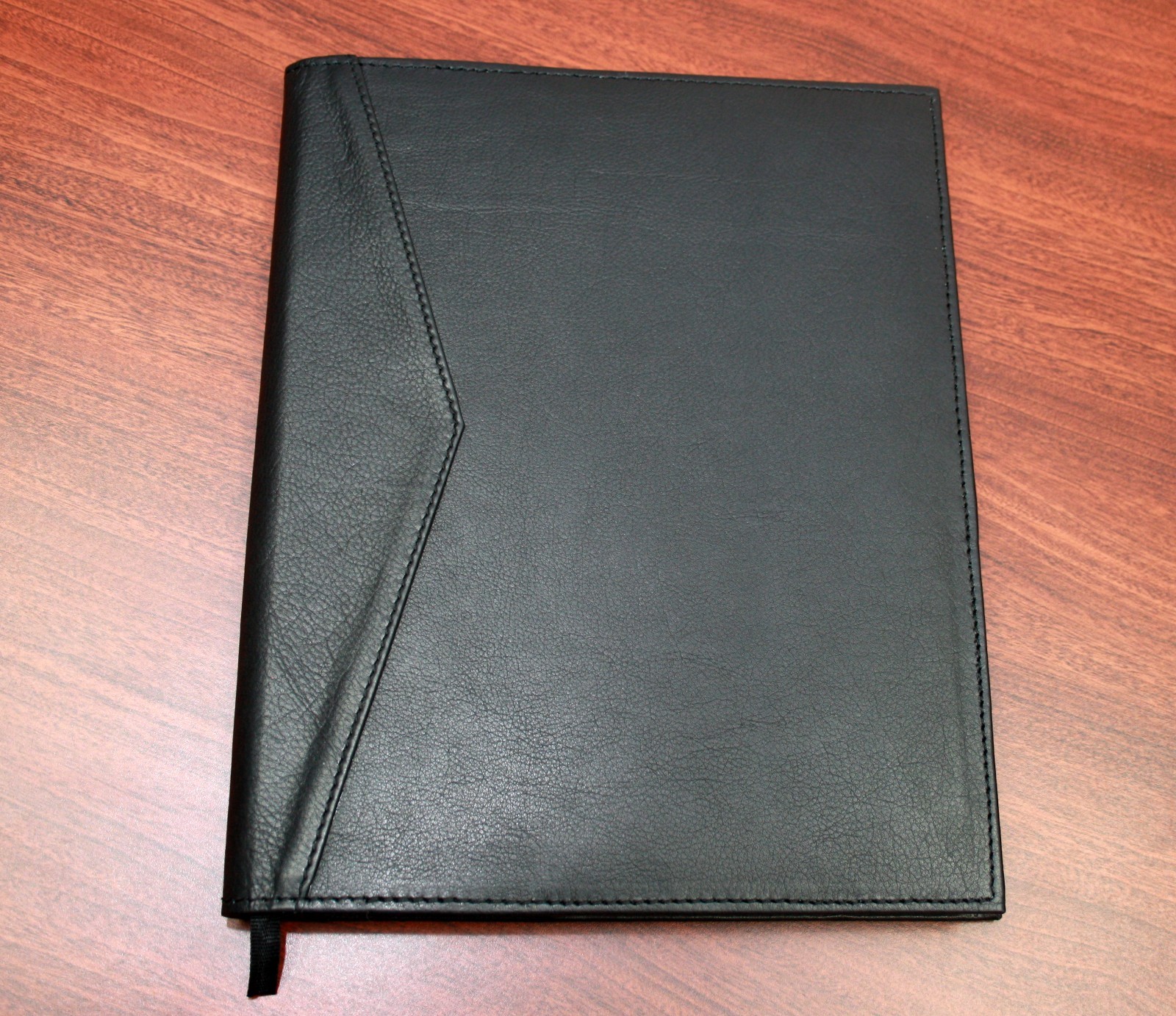 ASHLIN® SLIM Journal 5 X 8 inches 100 % Tuscany Leather P9003-18-01 (MSR $95.00)