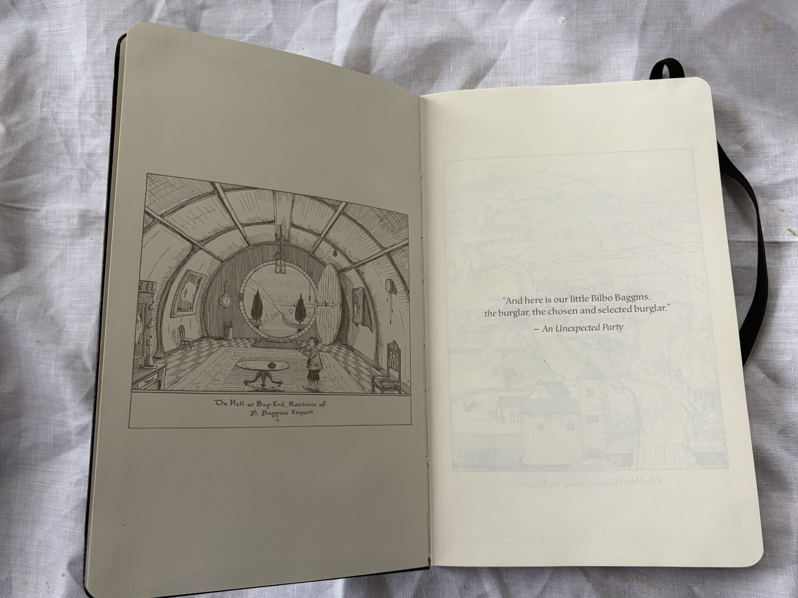 MOLESKINE THE HOBBIT LARGE RULED NOTEBOOK-SMAUG/MOUNTAINS COVER