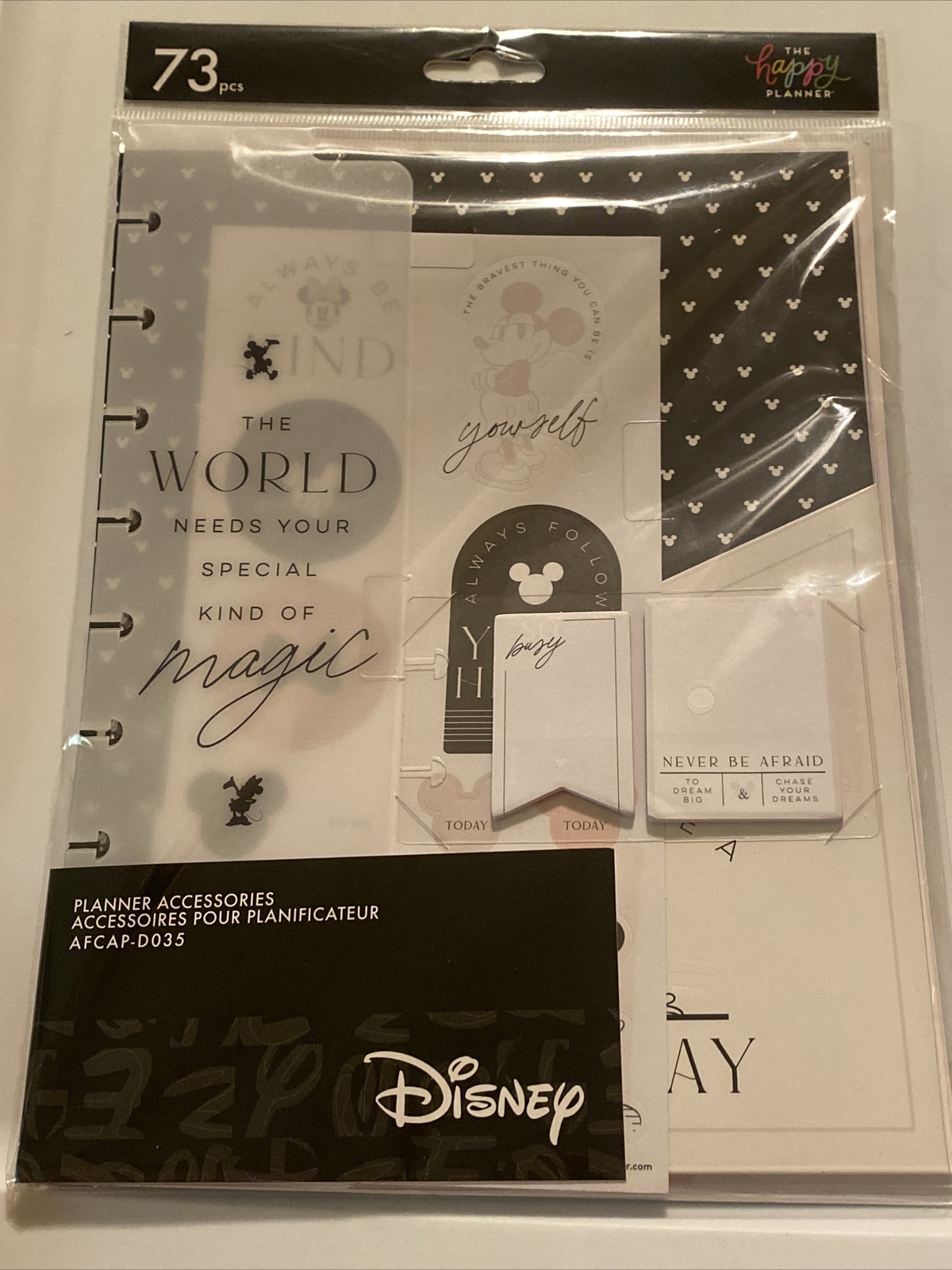 Disney Happy Undated Planner 12 Months Modern Vertical Accessories Envelopes NEW