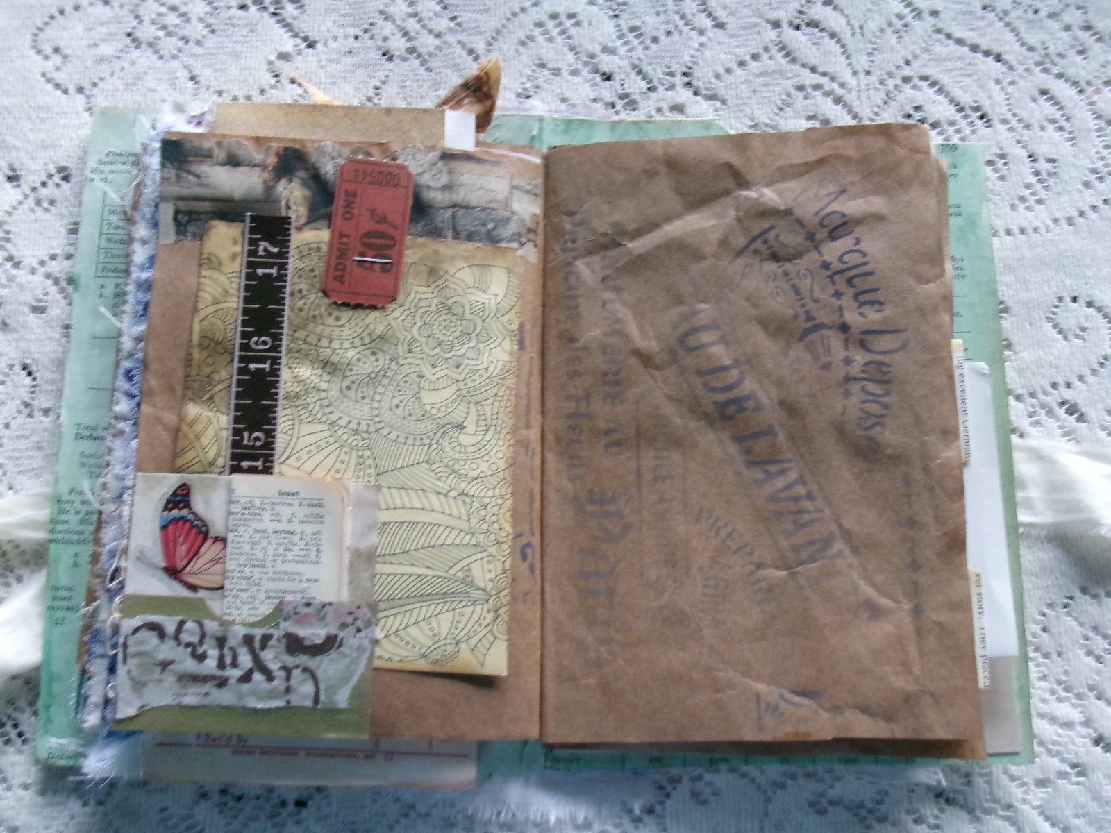 JUNK JOURNAL LADY IN THE MIRROR 6 1/2″ X 9″ APPROX. 50 PAGES
