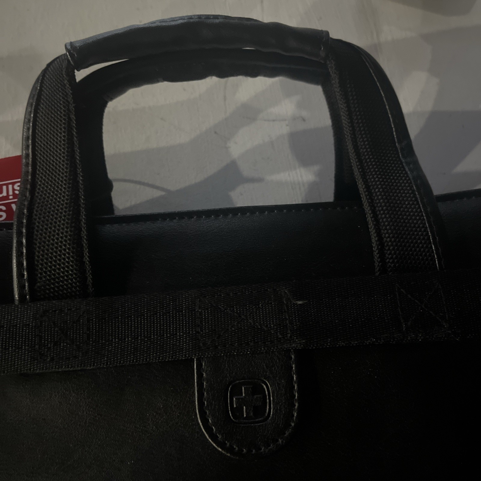 Wenger Luggage Proxy Zippered Laptop Presentation Padfolio, Black, 14-inch Nwt