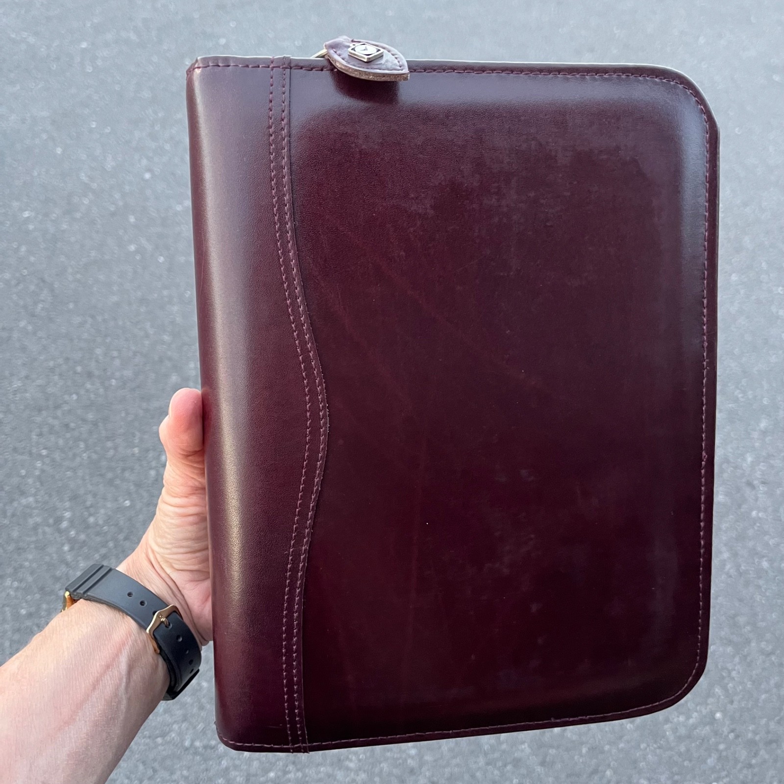 Day-Timer Desk Planner NEW Burgundy Leather 8.5×11 7 Ring Binder Zip Around Vtg