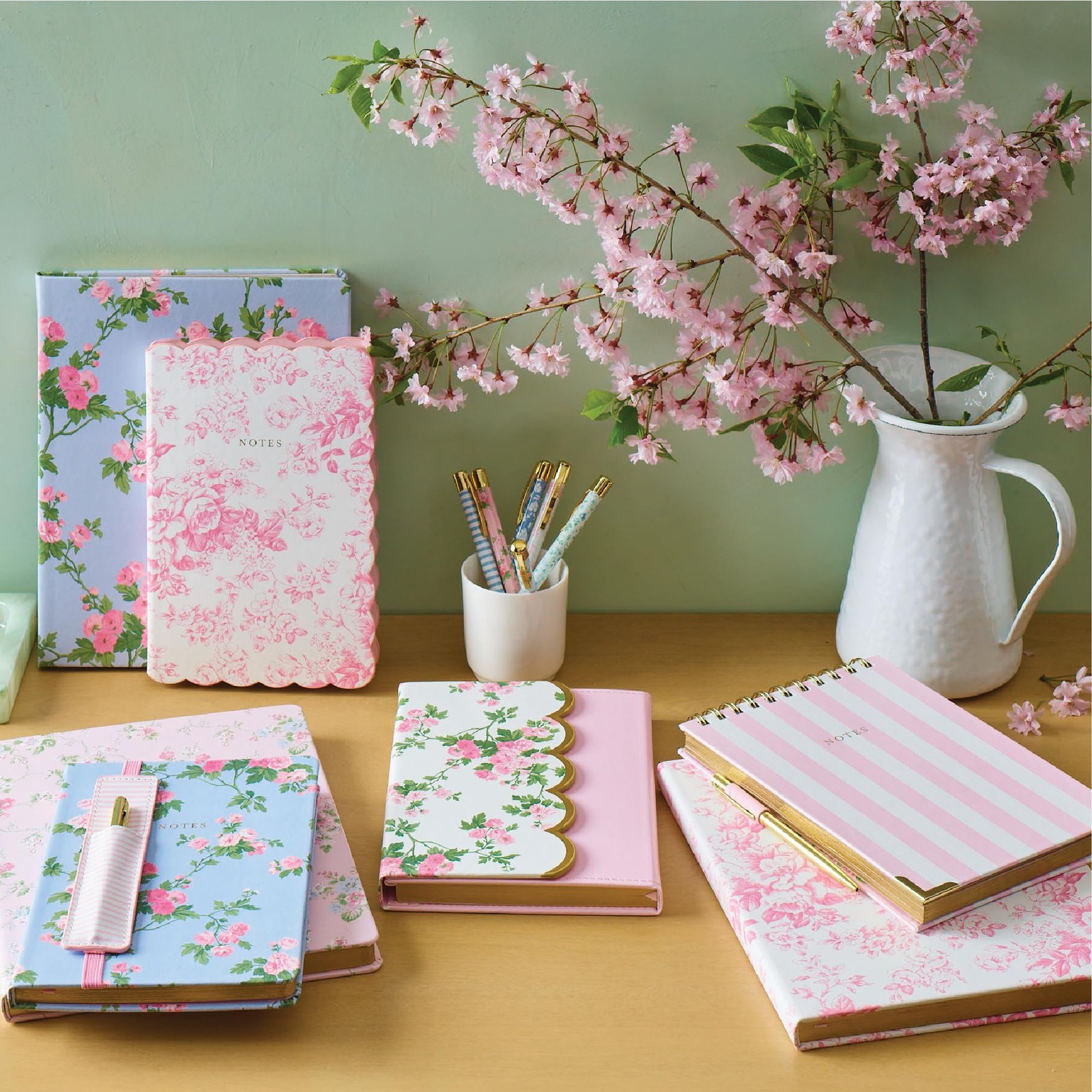 Laura Ashley Heirloom Cottage Journal – 6×8 Inch 6-x-8-Inches, Blue Floral