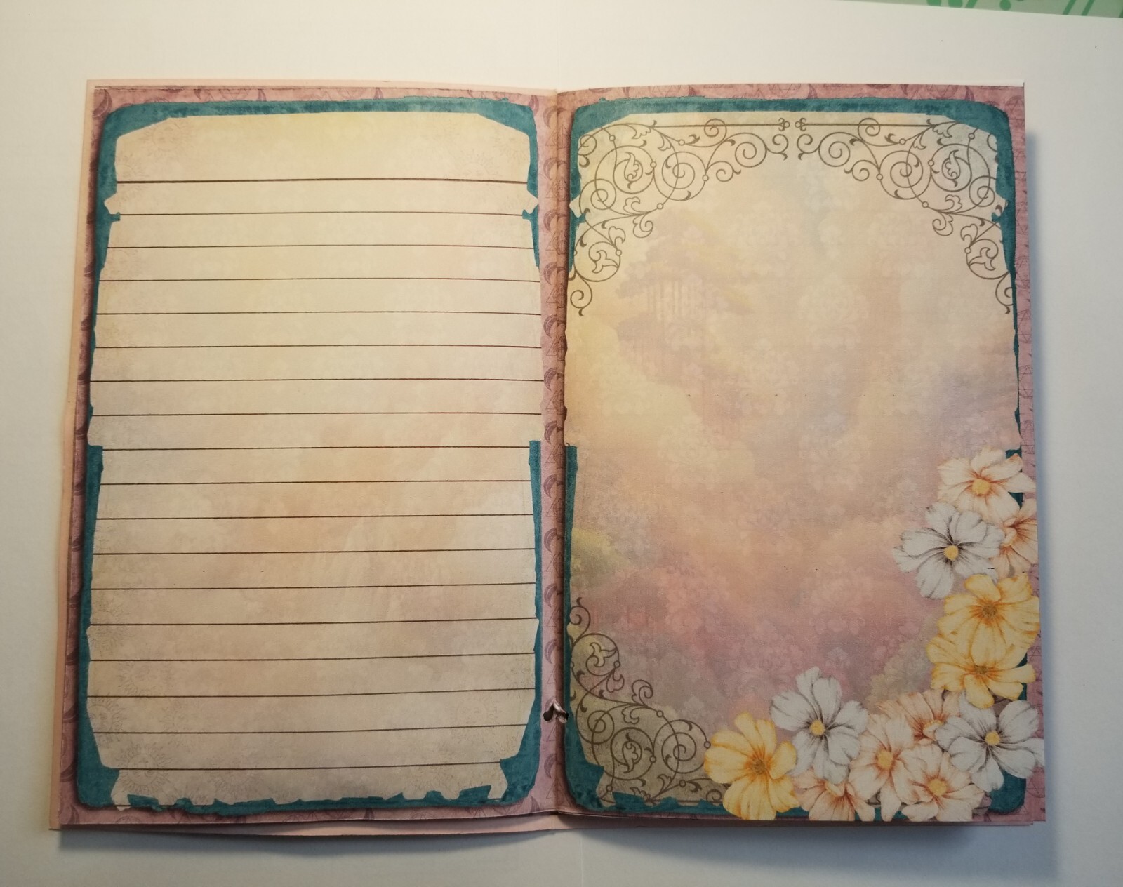 Junk Journal Blank Booklet “DREAMER” Dreamcatcher, Pastel LG 8.5″x5.5 ” 40pgs