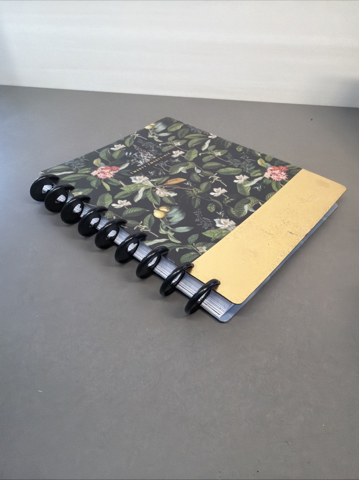 E1 The Happy Planner 2026 Planner Floral Design Bo9