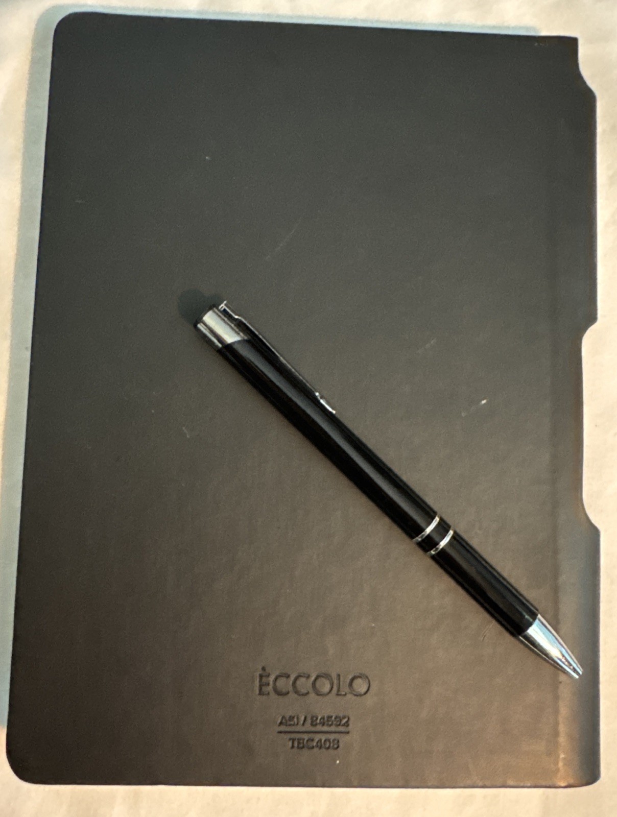 Eccolo Traveler Black Journal Lined Notebook with Pen 8 in x 5 1/2 in
