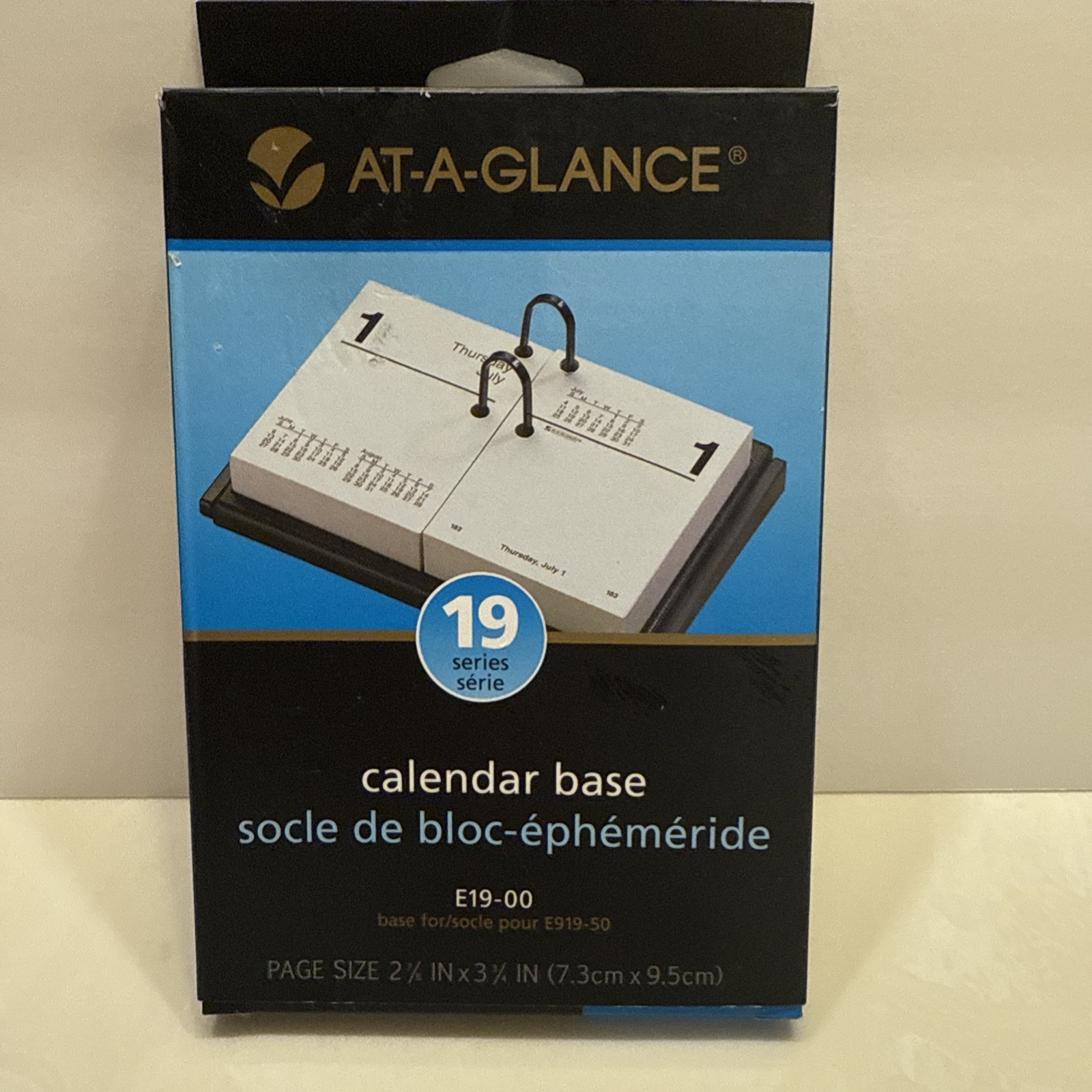 At-A-Glance Desk Calendar Base for Calendar Size 3″ x 3-3/4″ Model E19-00